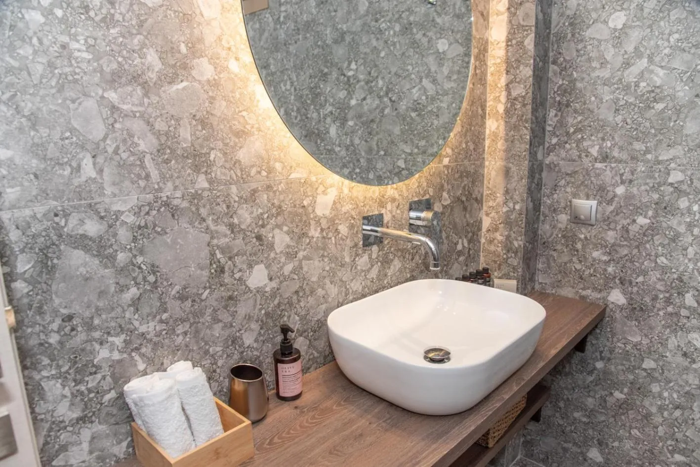 Kaiser Luxury Suites