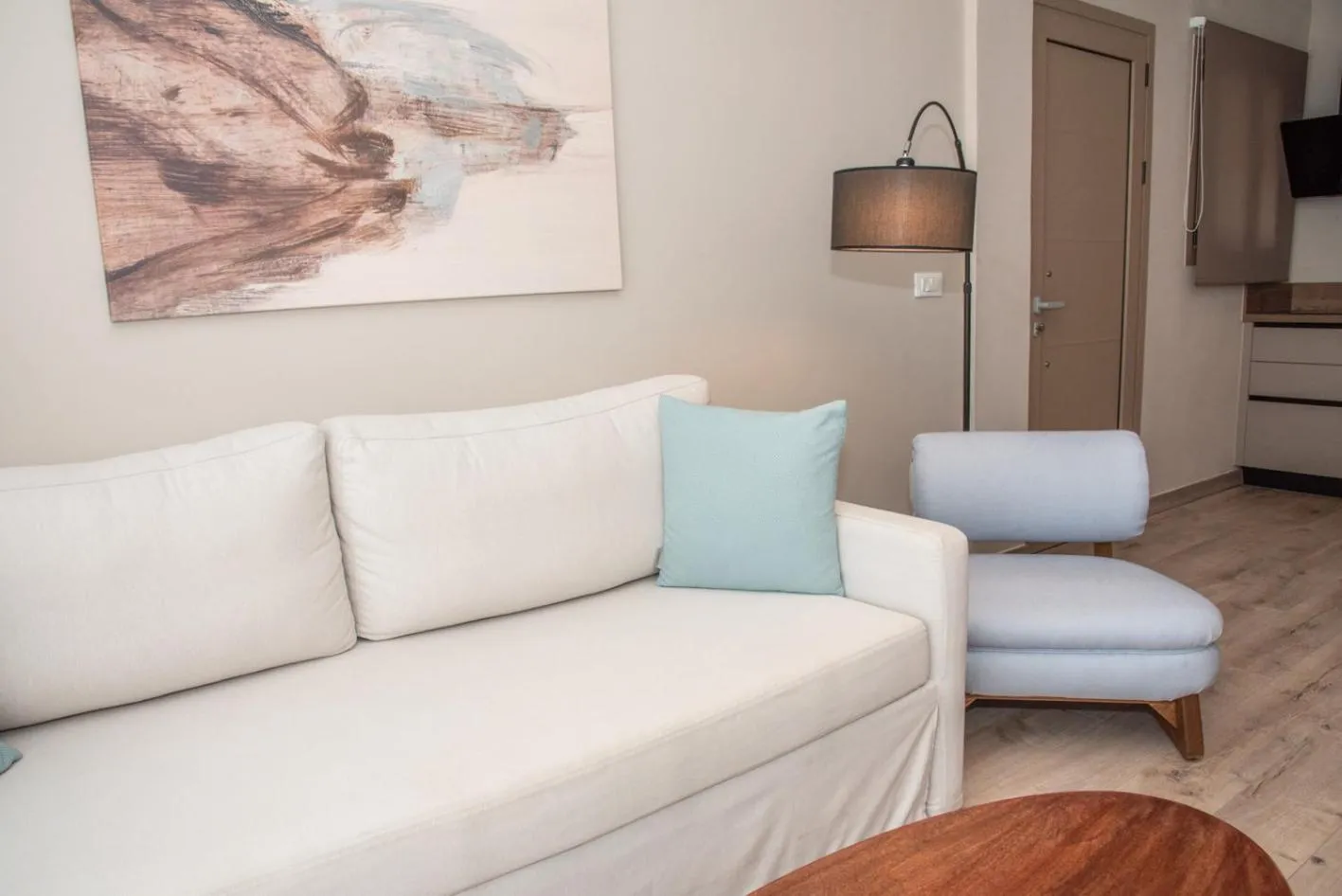 Kaiser Luxury Suites