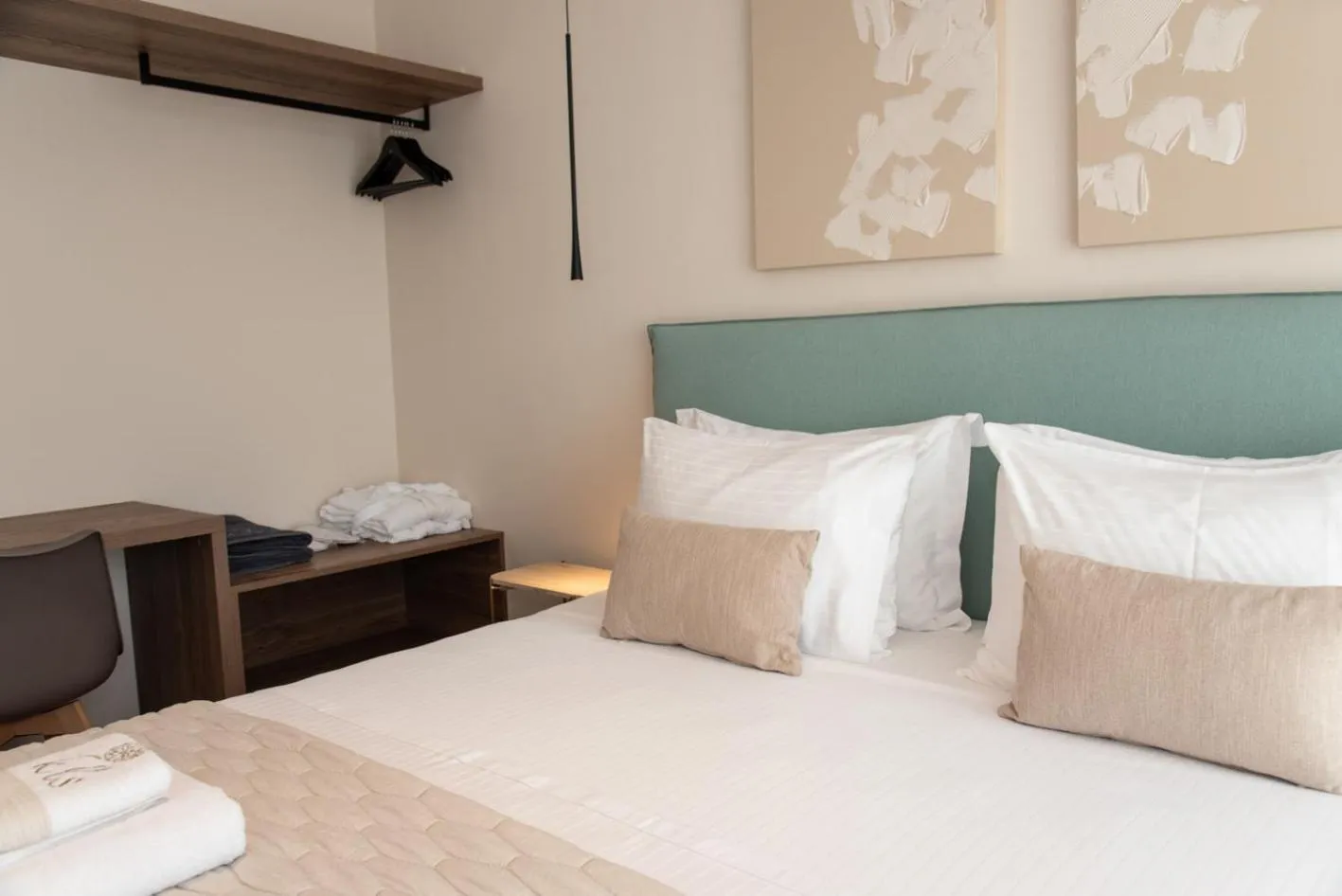 Bed in Kaiser Luxury Suites