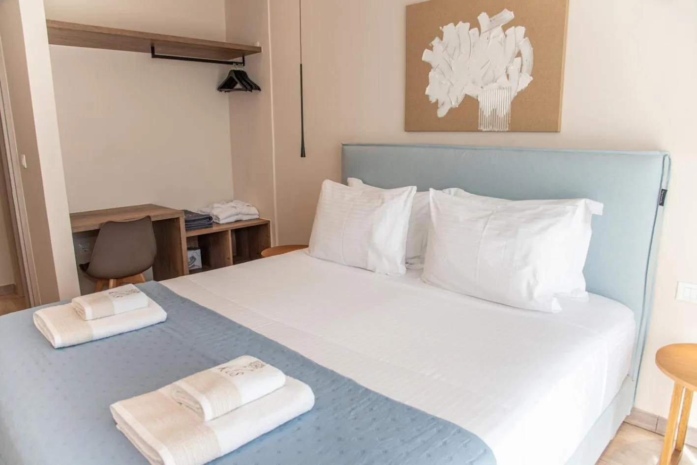 Bed in Kaiser Luxury Suites