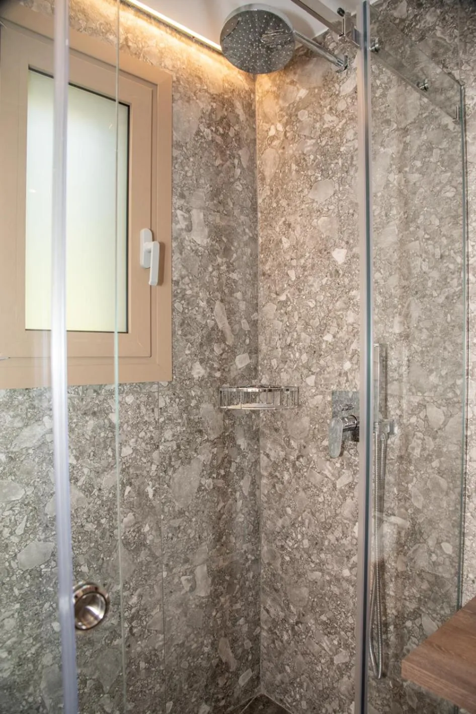 Kaiser Luxury Suites