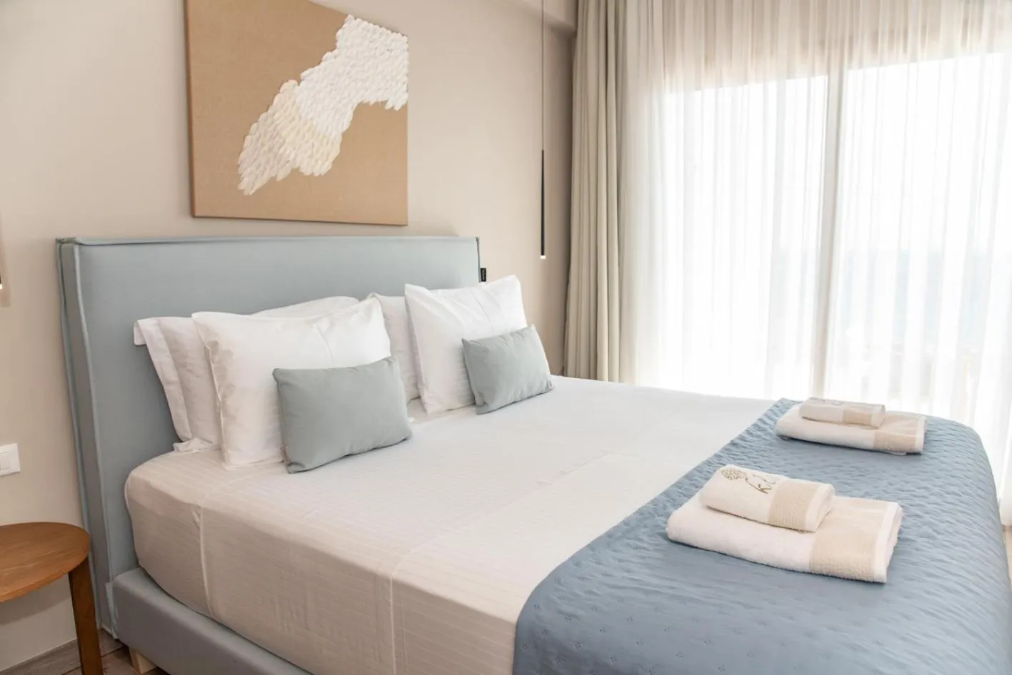 Bed in Kaiser Luxury Suites