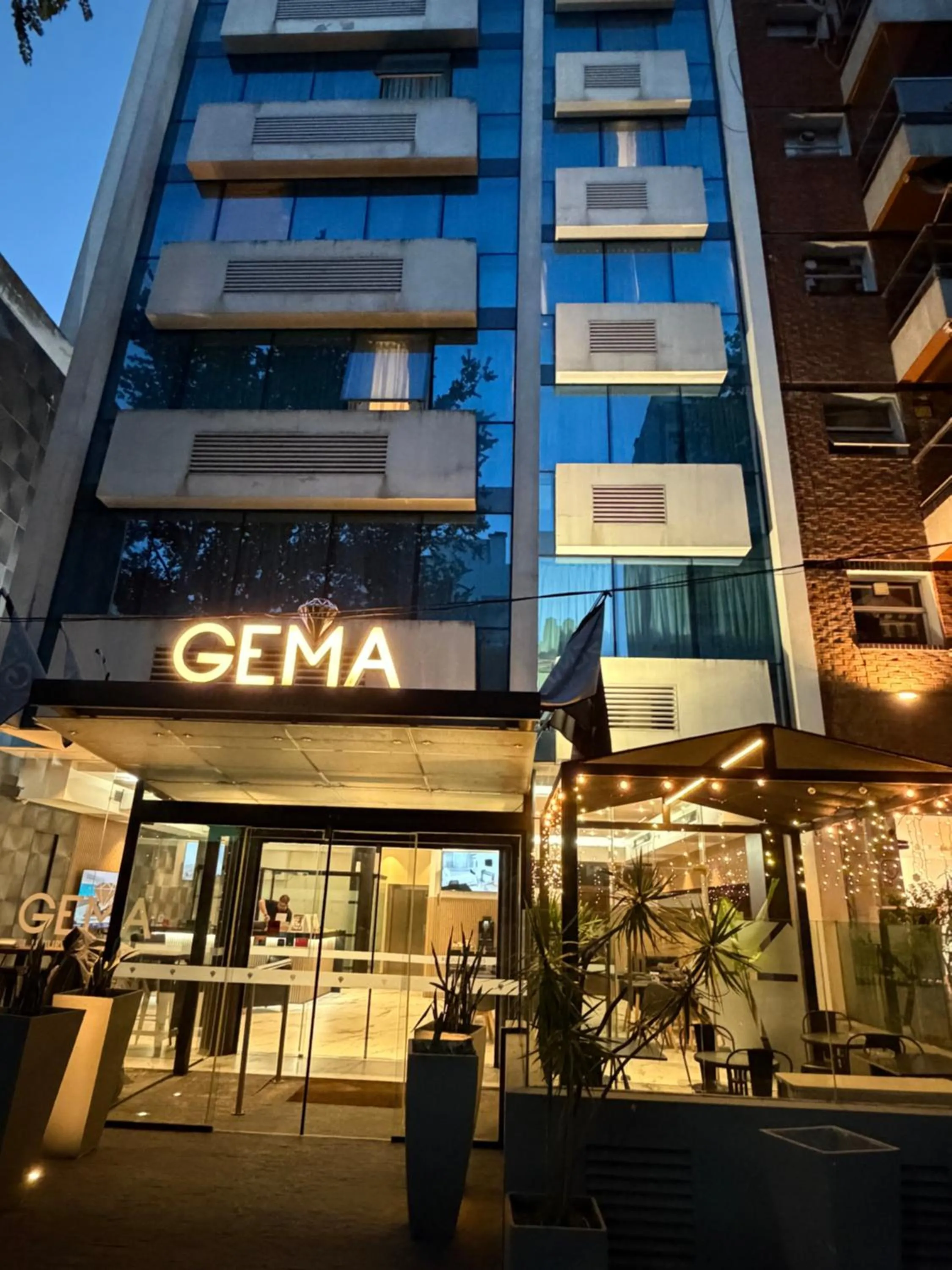 Property building in Hotel Gema Luxury Suites