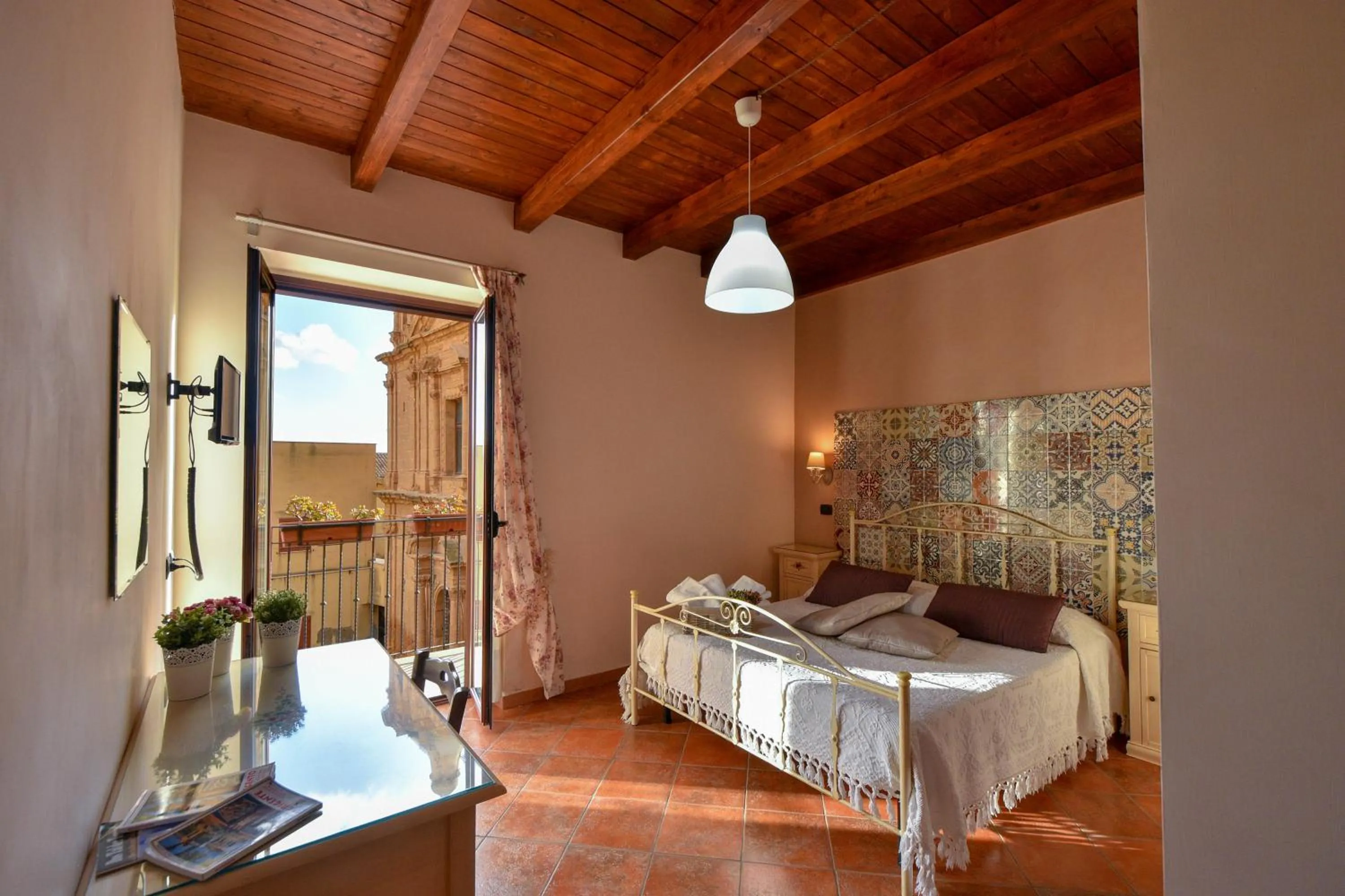 Photo of the whole room, Bed in Rabatè