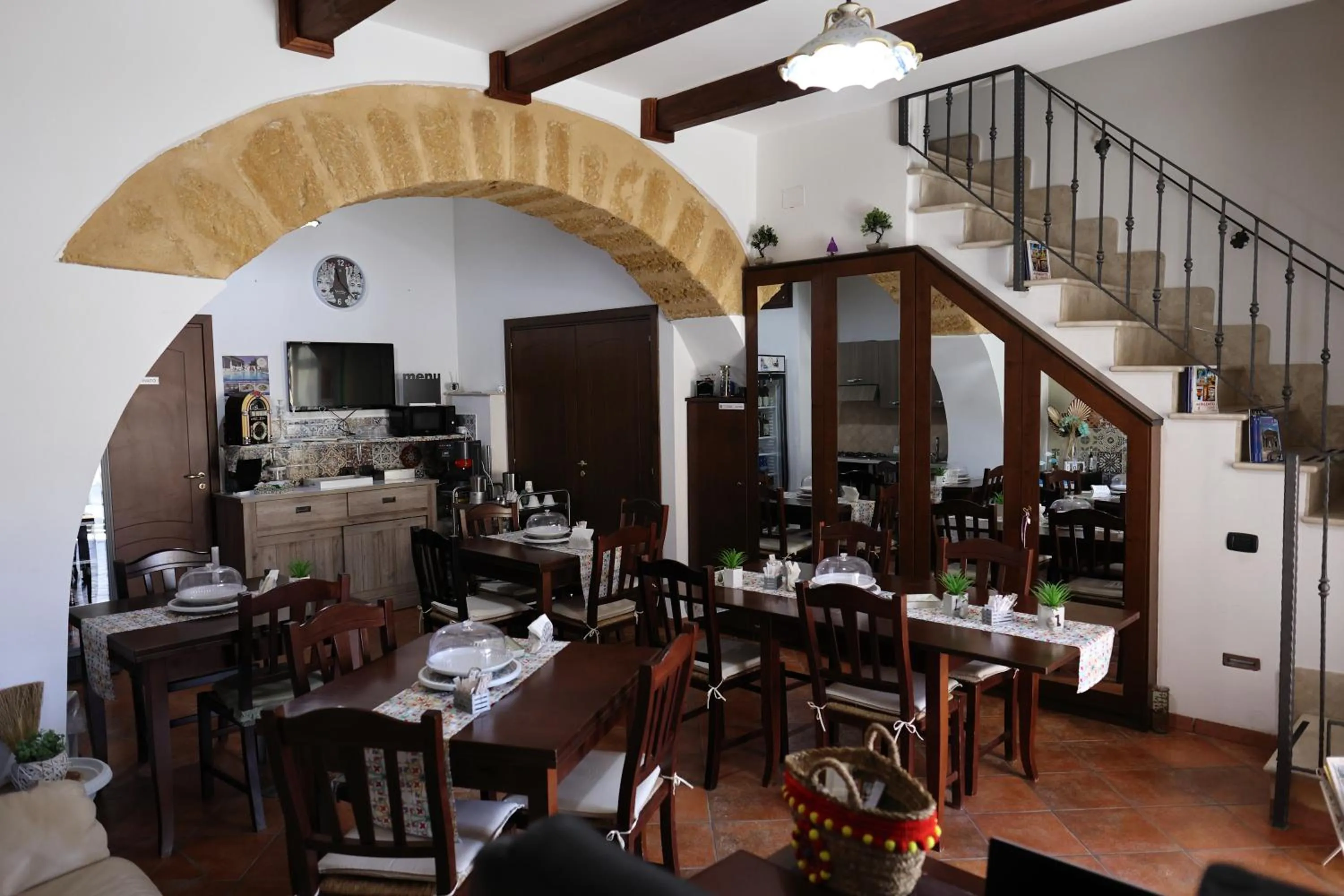 Communal lounge/ TV room in Rabatè