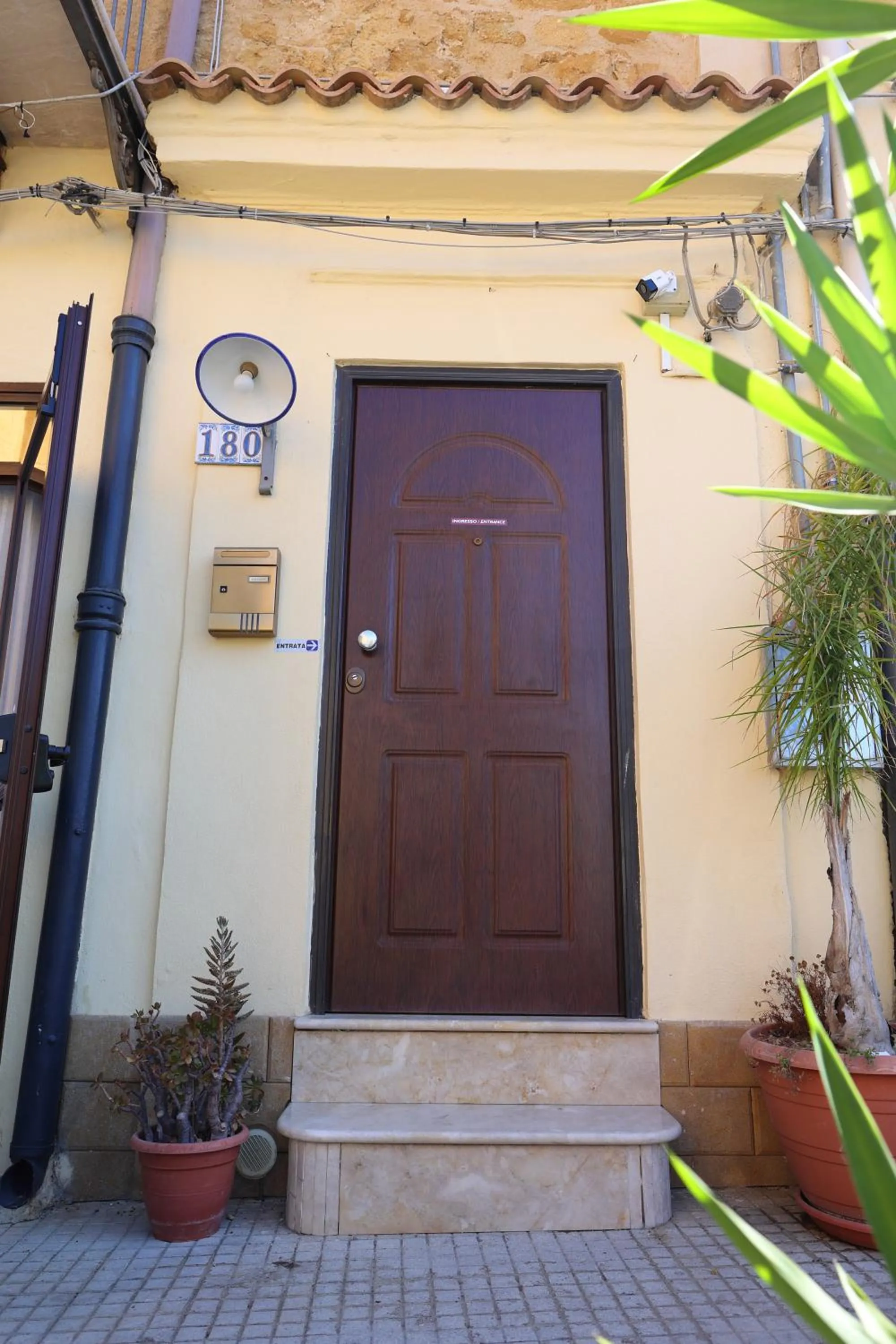 Property building in Rabatè