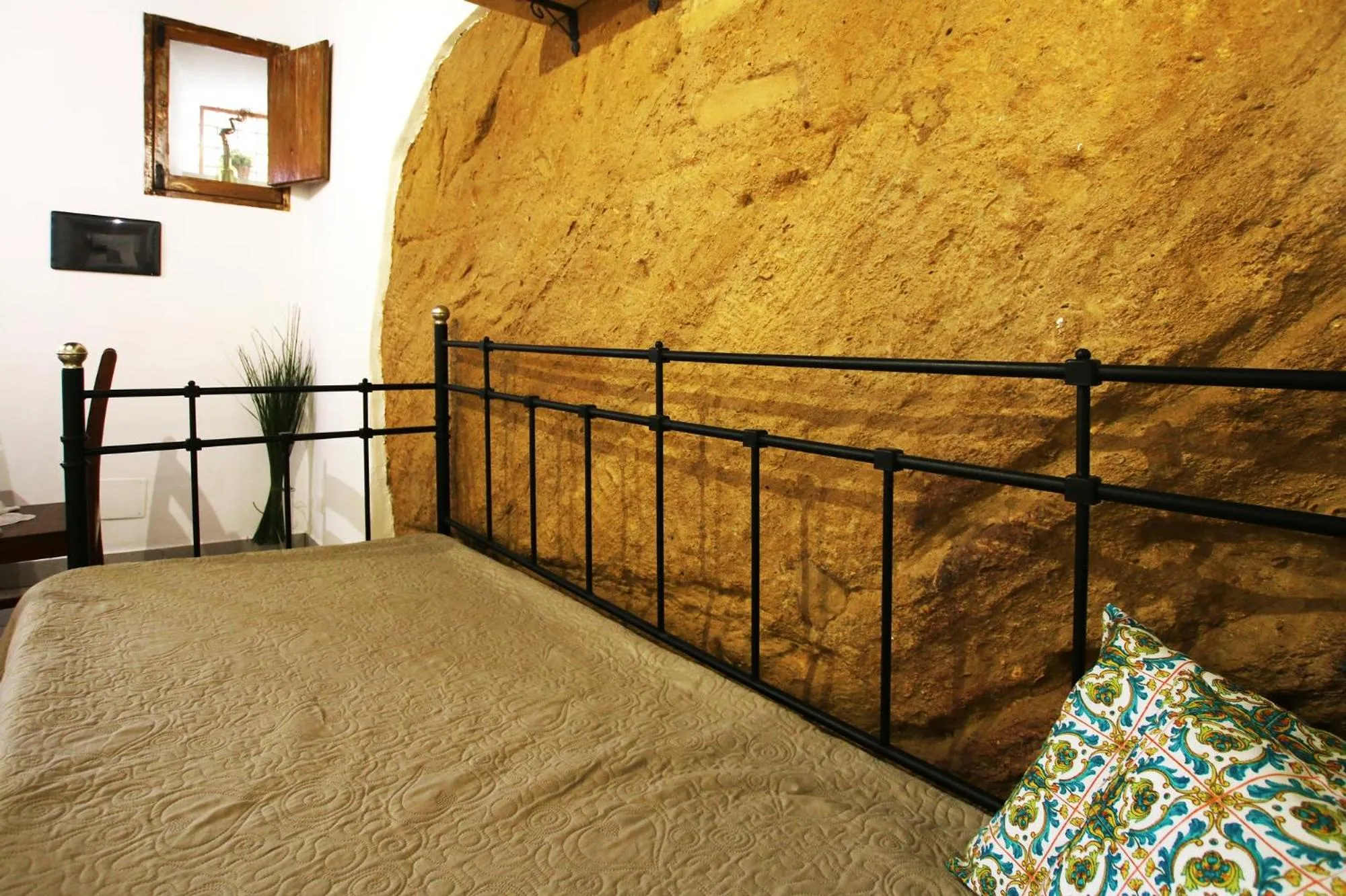 Living room, Bed in Rabatè