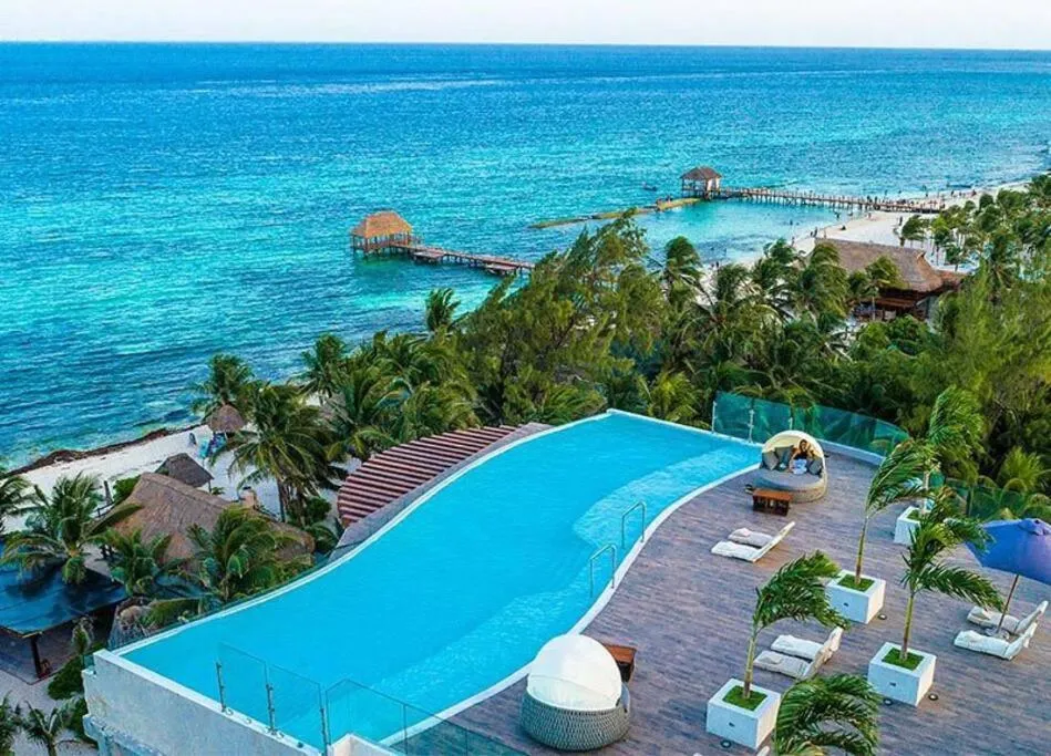 Pool view in Luxury Studio in Playa del Carmen