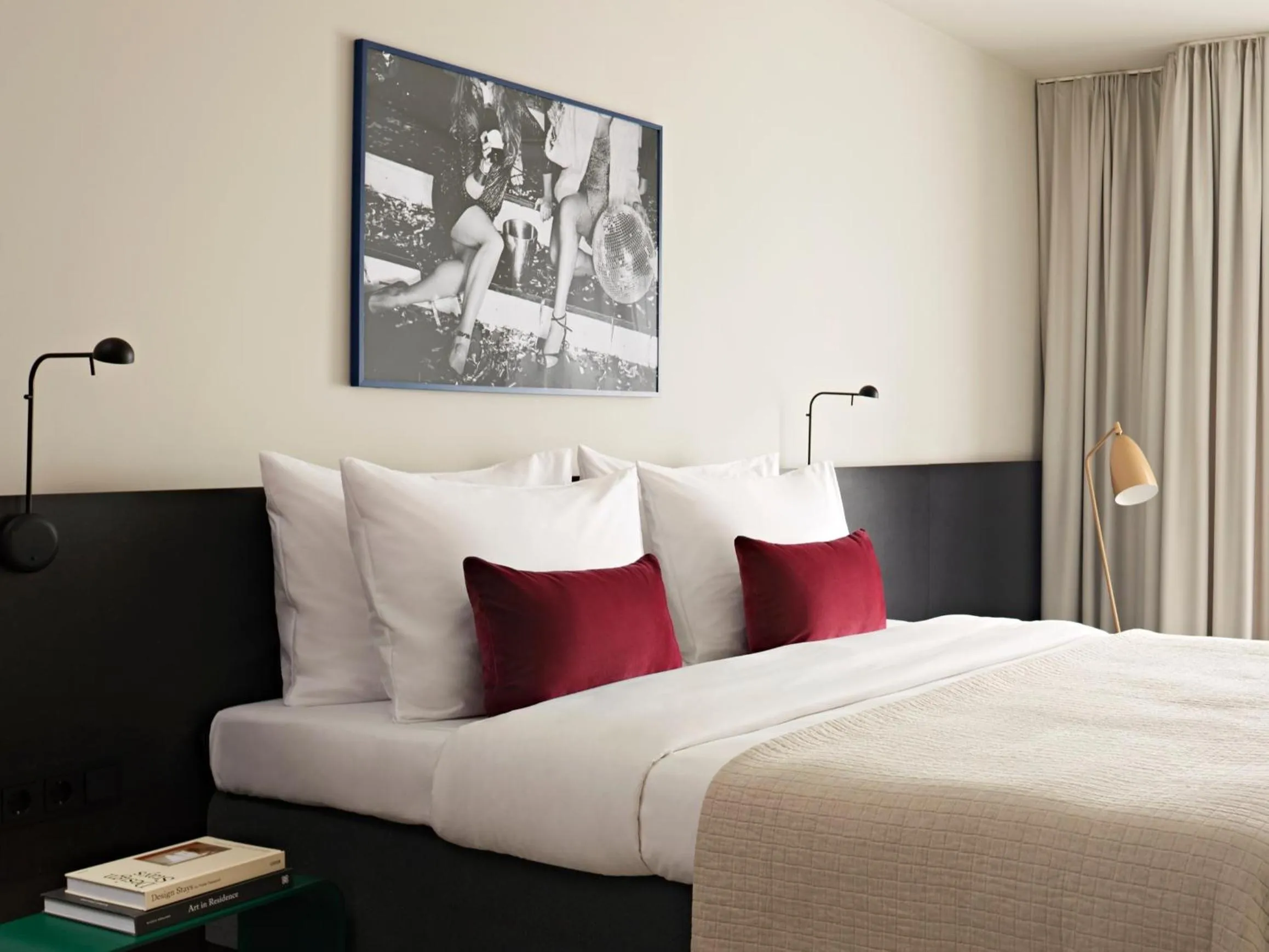 Bed in Numa Berlin Savi