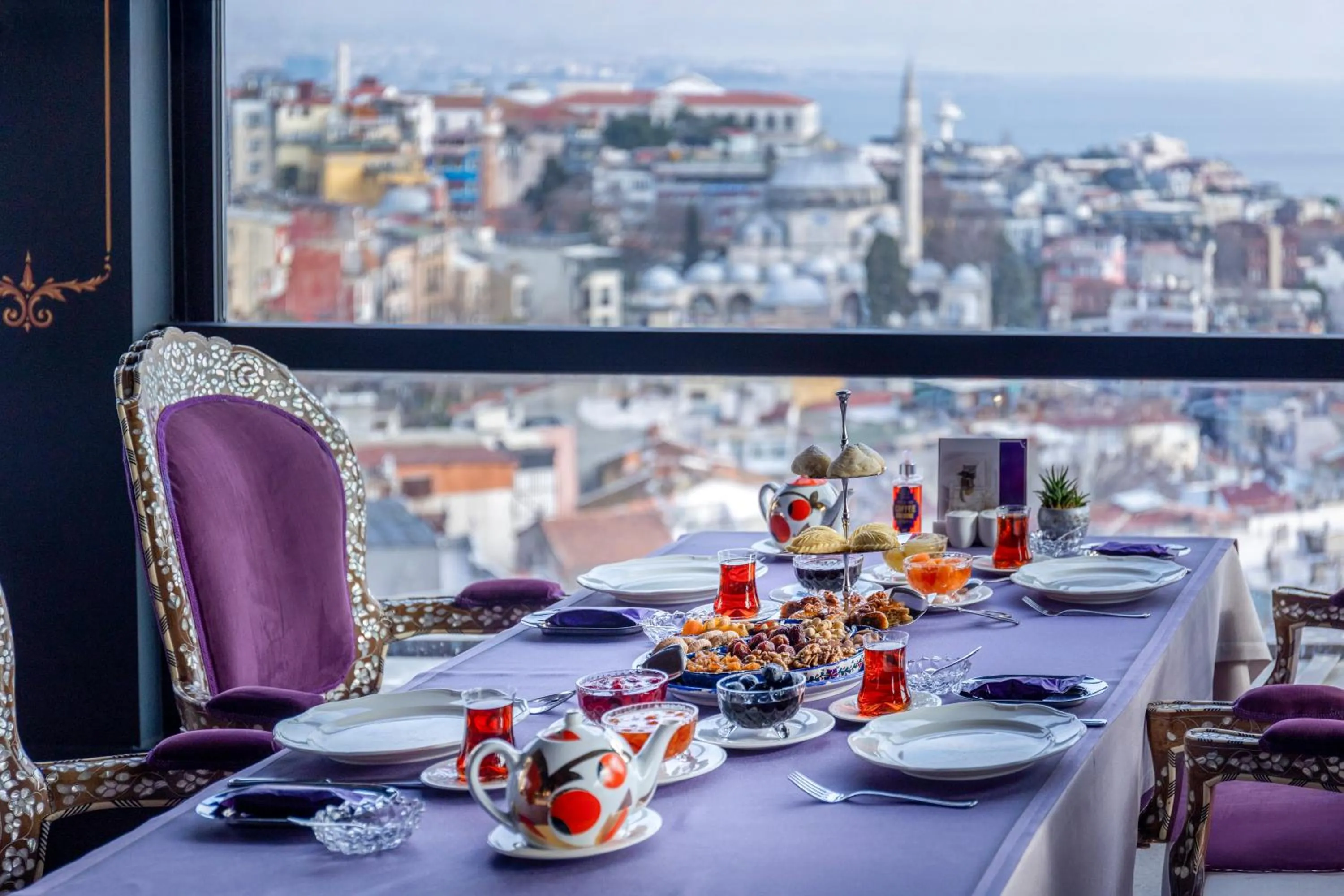 Restaurant/places to eat in AJWA Sultanahmet - Preferred Hotels LVX Collection