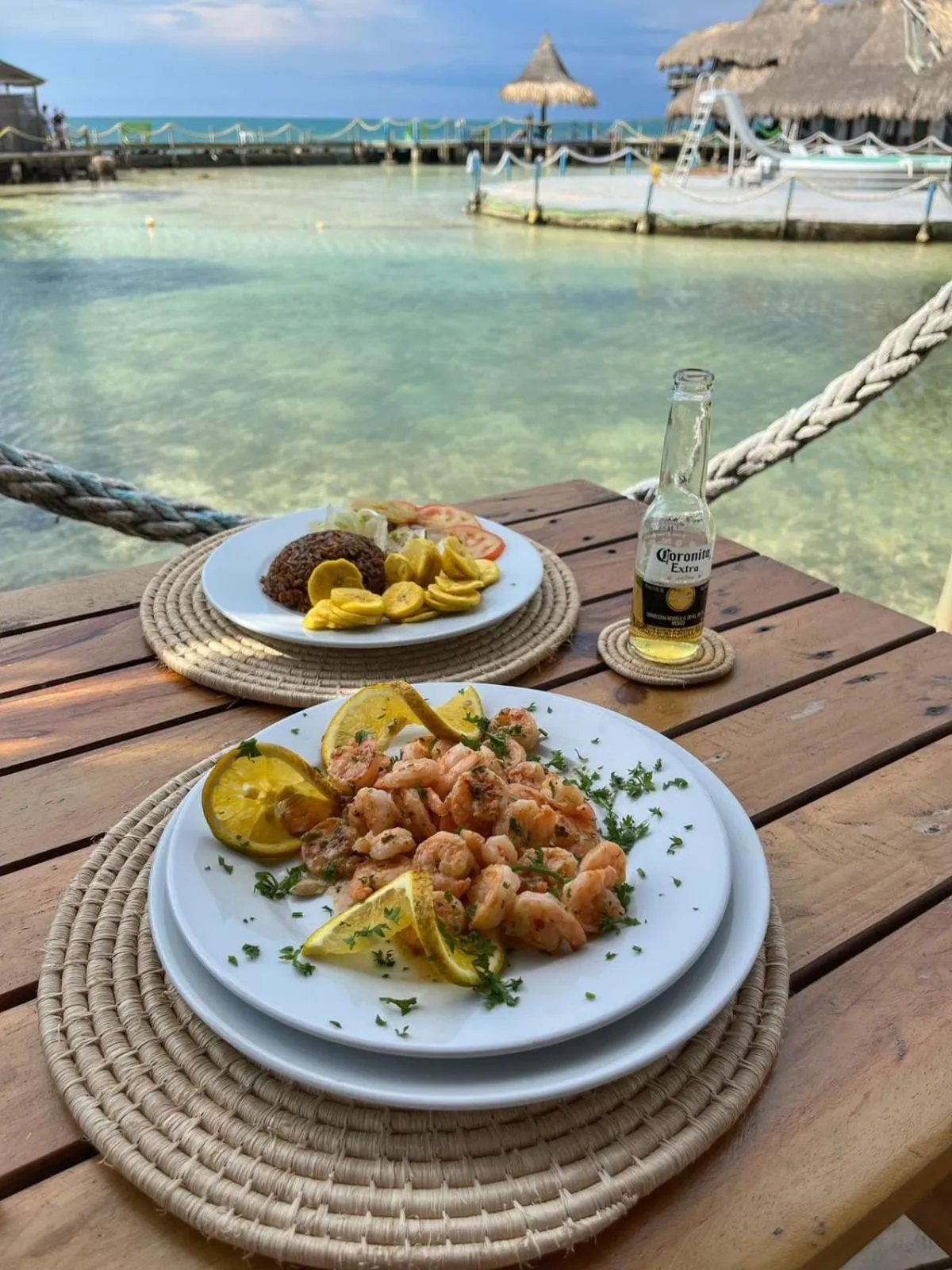 Lunch in Múcura Club Hotel