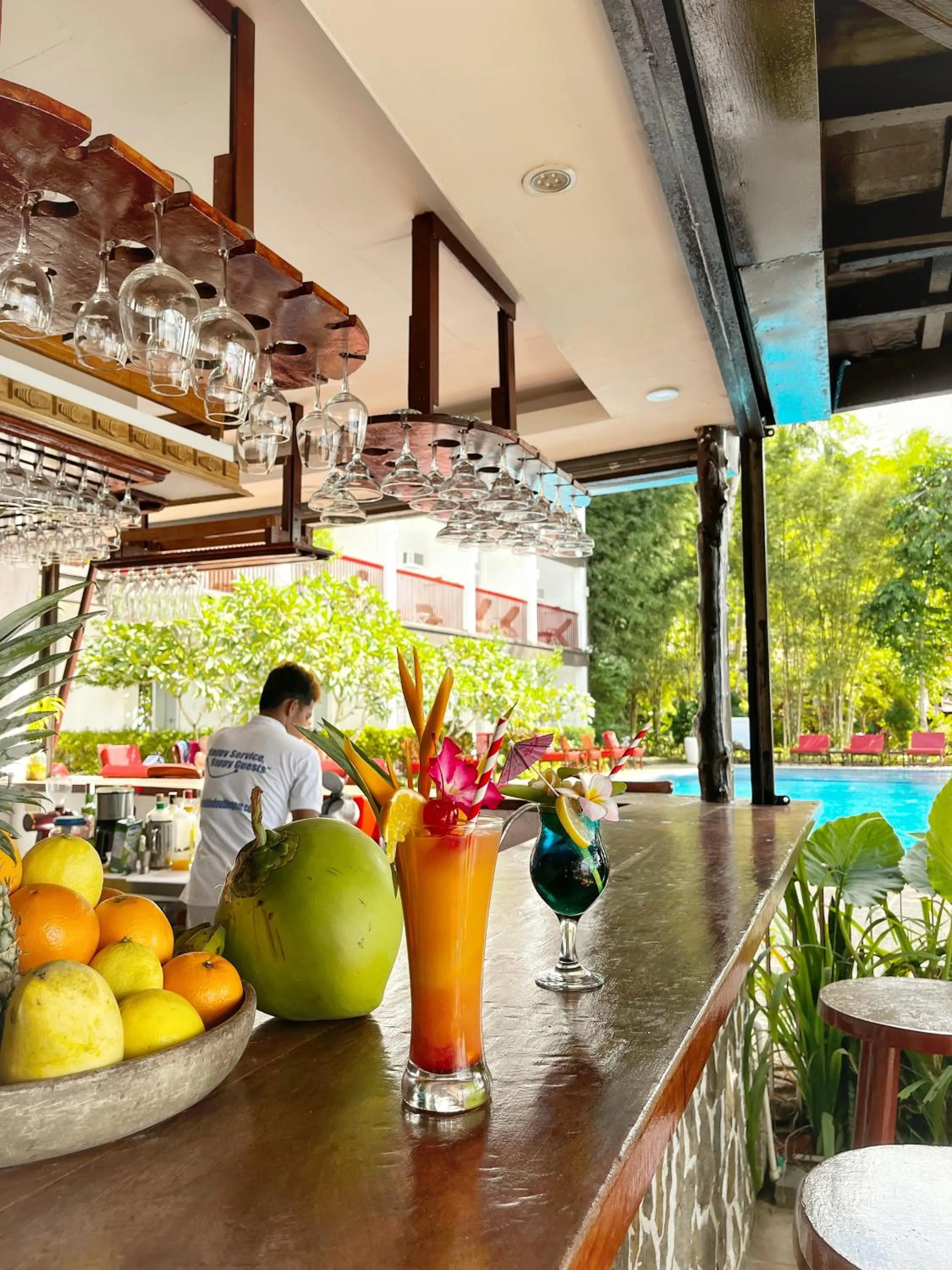 Restaurant/places to eat in Doublegem Beach Resort and Hotel