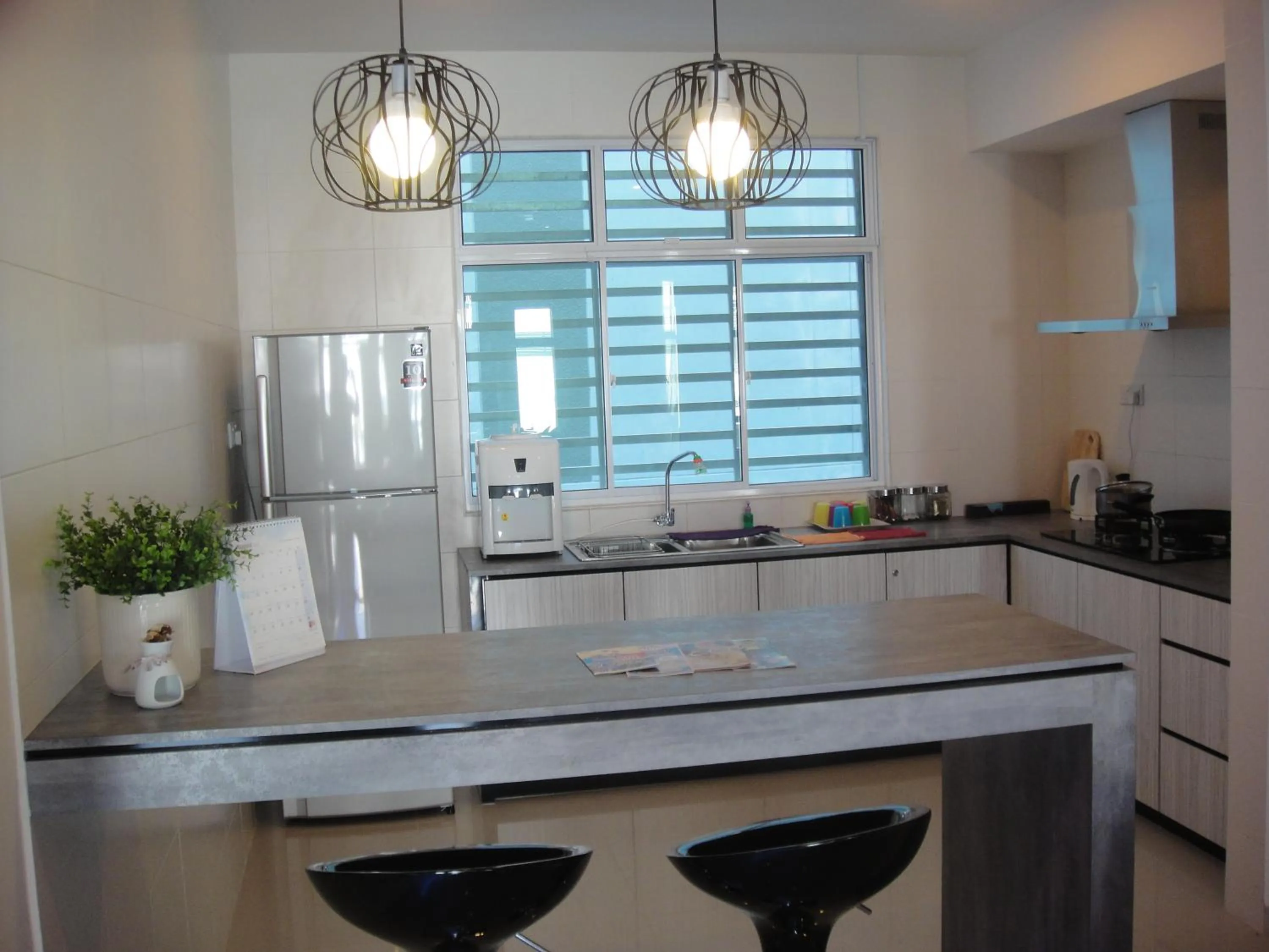 Dining area in Shamrock Beach Villas Batu Ferringhi Penang