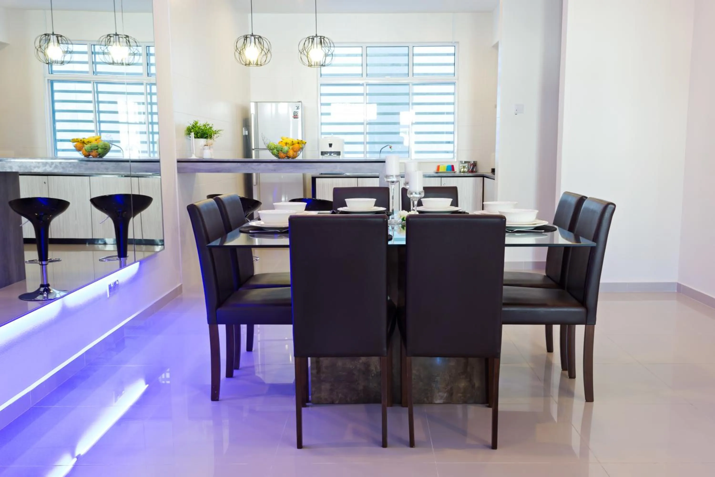 Dining area in Shamrock Beach Villas Batu Ferringhi Penang