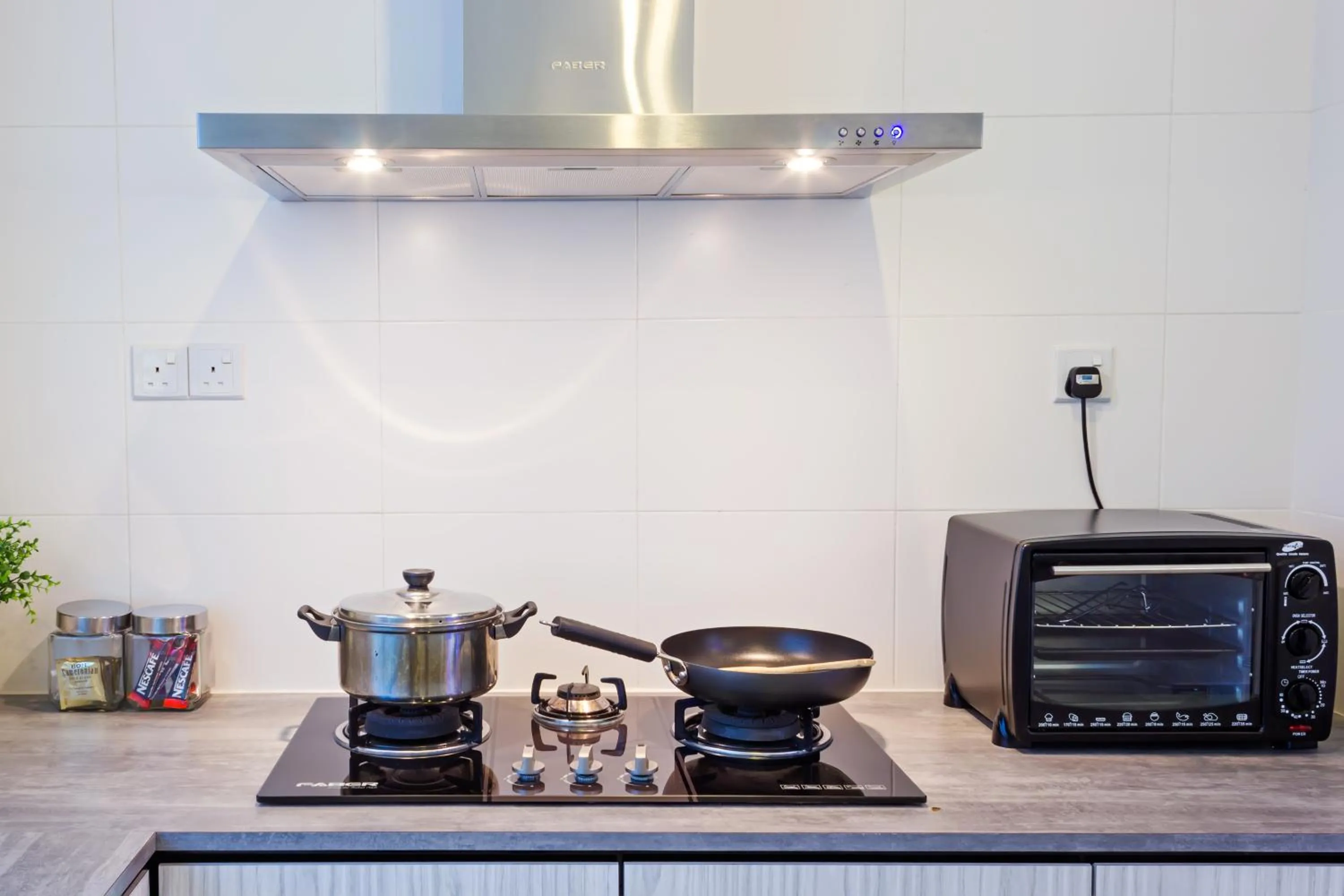 Kitchen or kitchenette in Shamrock Beach Villas Batu Ferringhi Penang