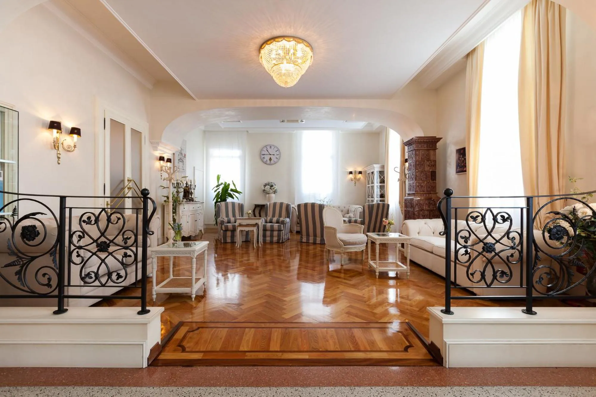 Living room in Hotel Italia Palace