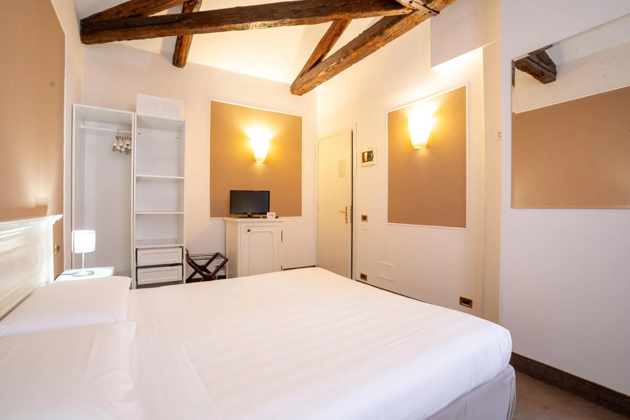 Bedroom, Bed in Alla Corte Rossa