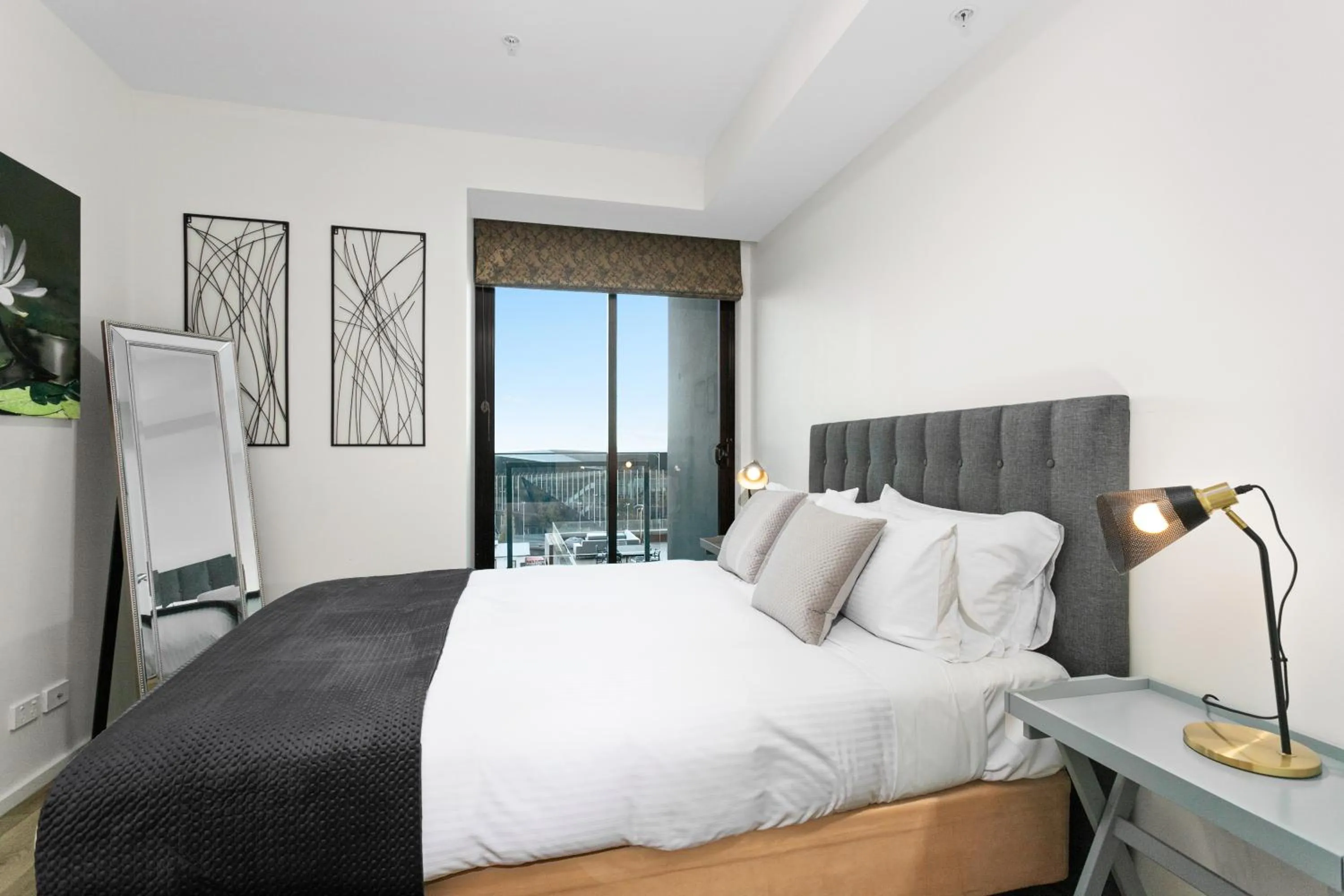 Bedroom, Bed in Melbourne Holiday Apartments Flinders Wharf