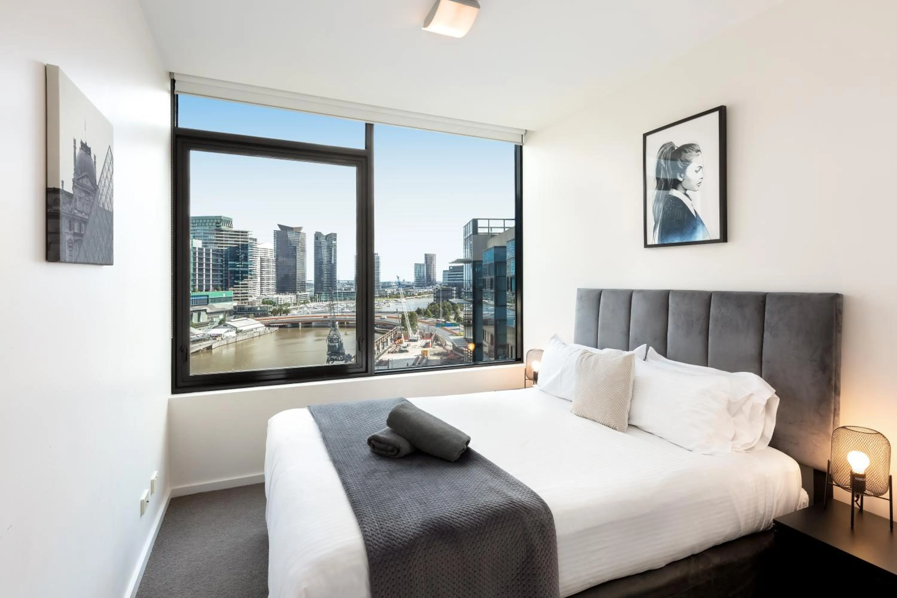 Bedroom, Bed in Melbourne Holiday Apartments Flinders Wharf