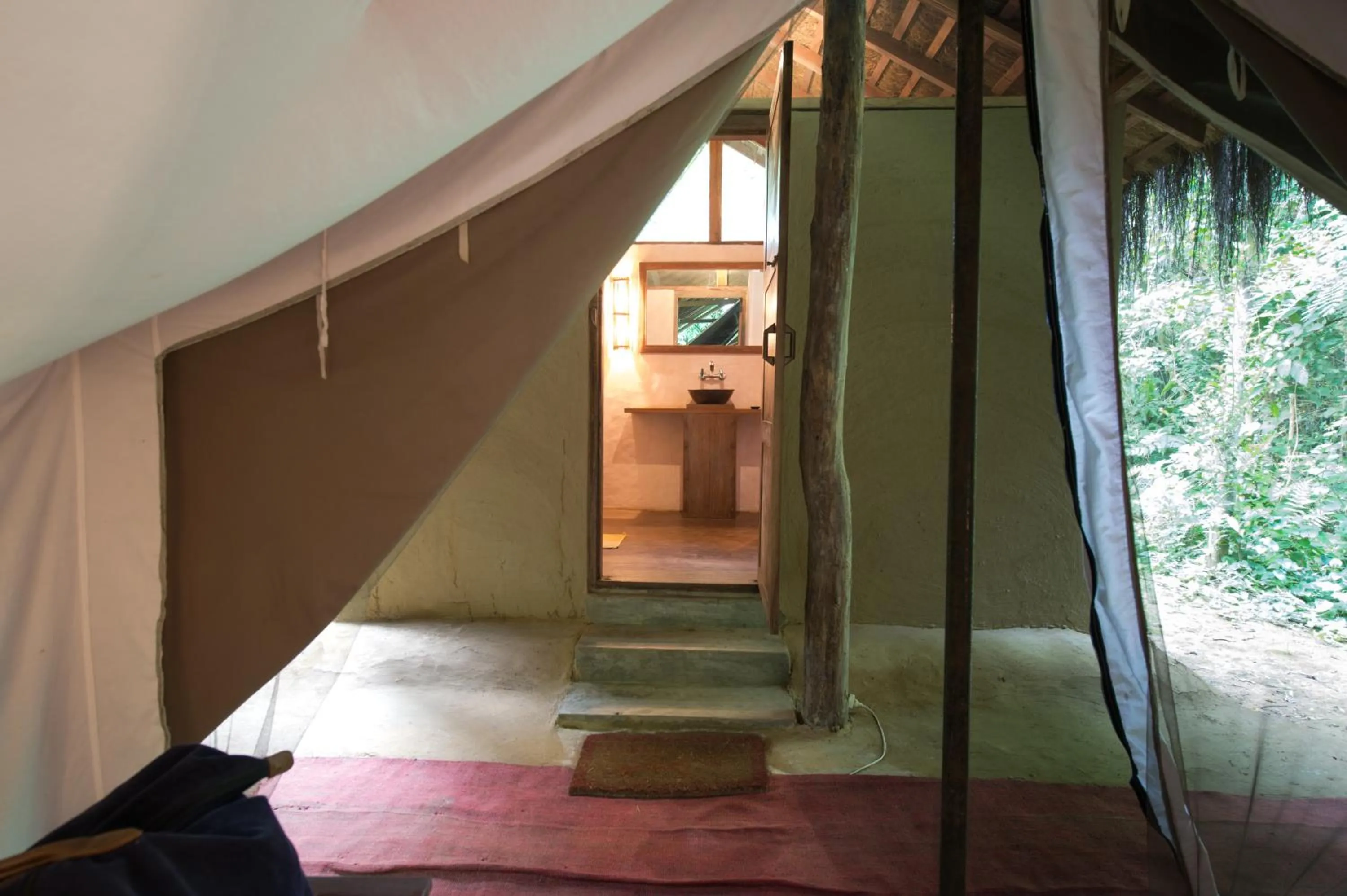 Toilet in Tiger Tops Tharu Lodge