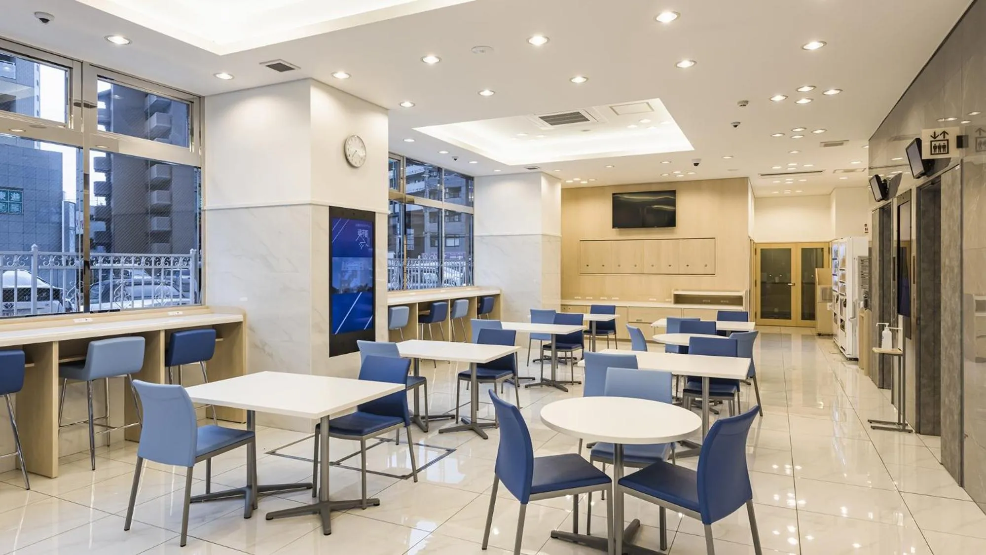 Lobby or reception in Toyoko Inn Kita-asaka-eki Nishi-guchi