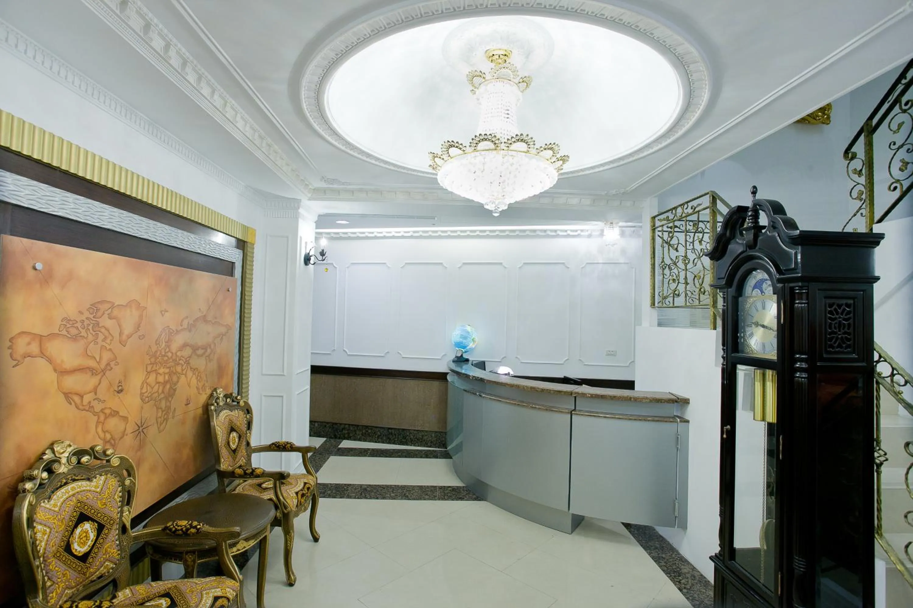 Lobby or reception in Dong Men Hotel