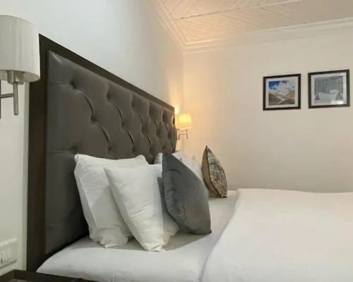 Bed in HOTEL METROPOLIS SRINAGAR