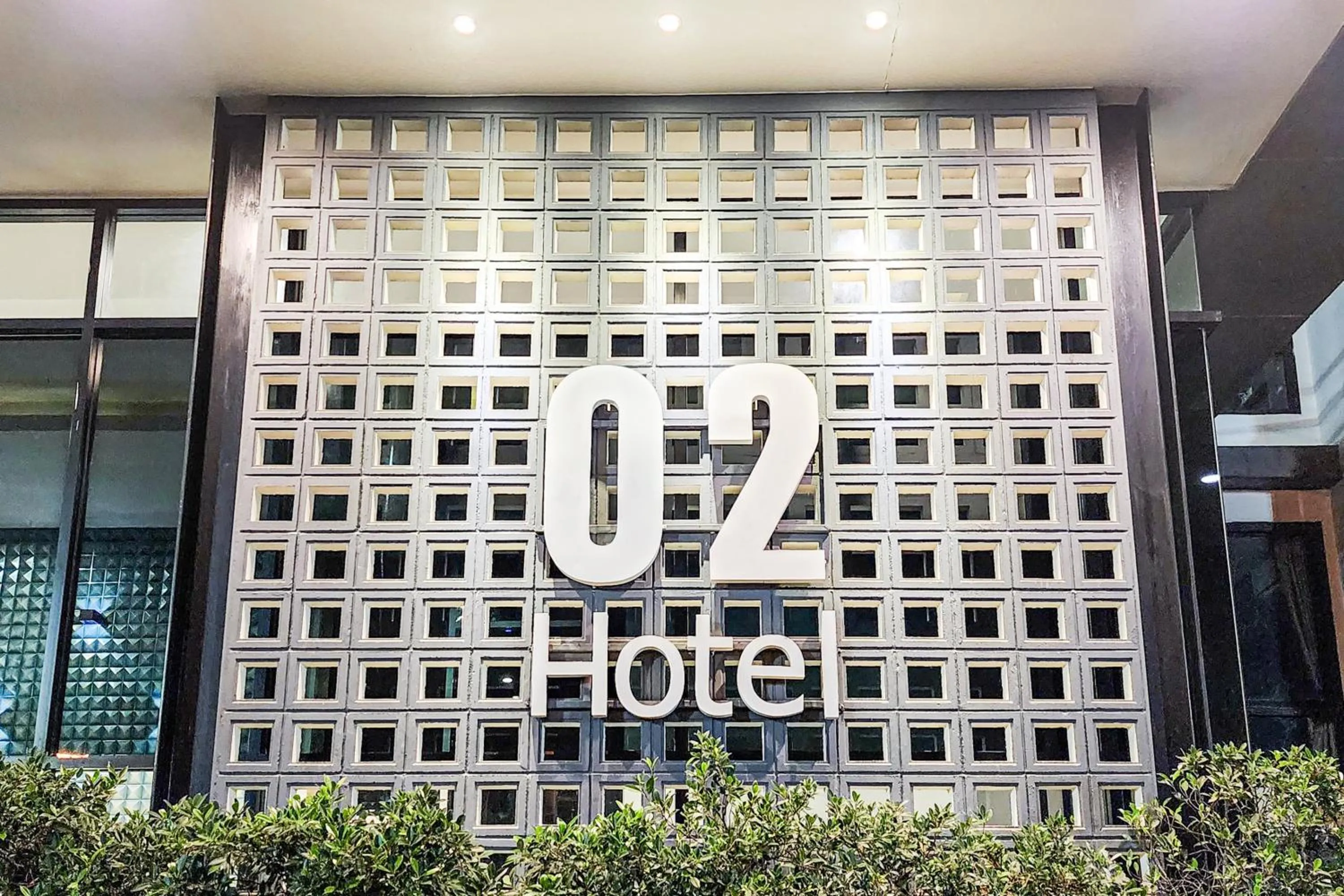 Property building in O2 Hotel Maesot