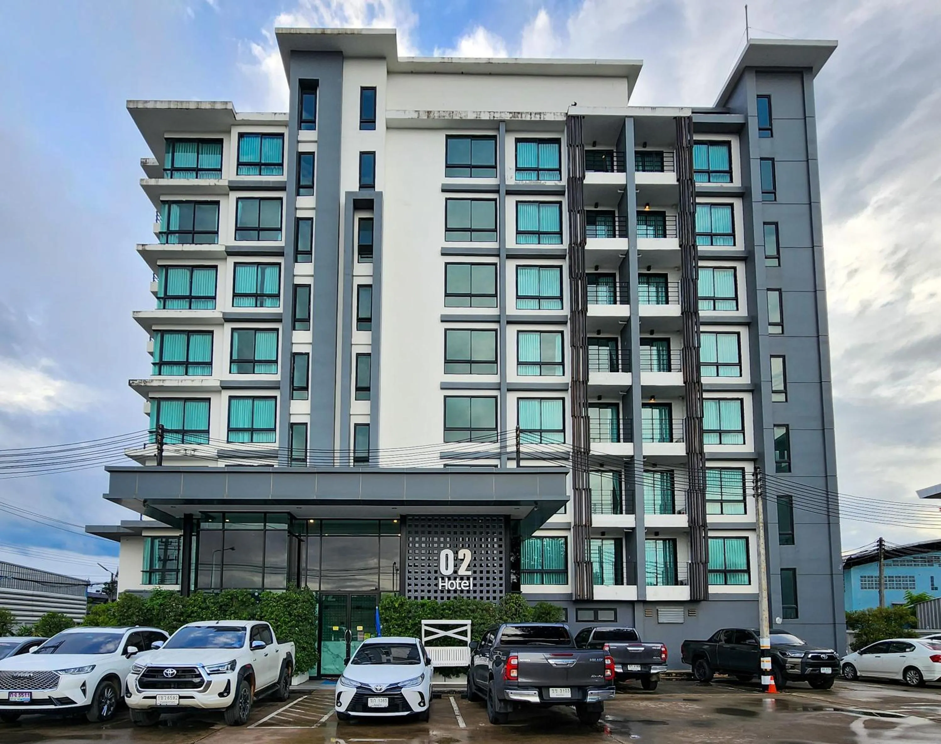 Property building in O2 Hotel Maesot