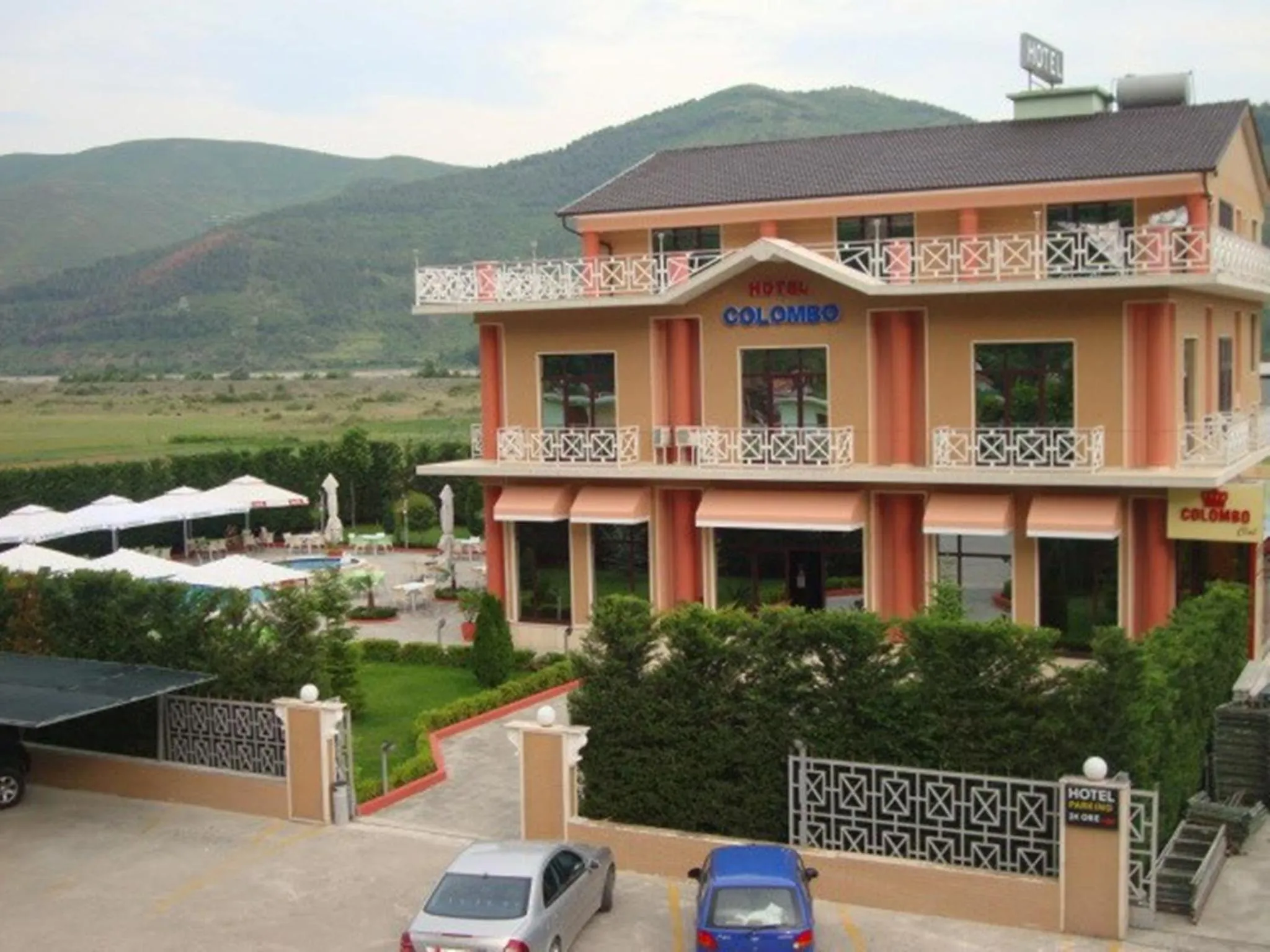 Facade/entrance in Hotel Colombo Elbasan