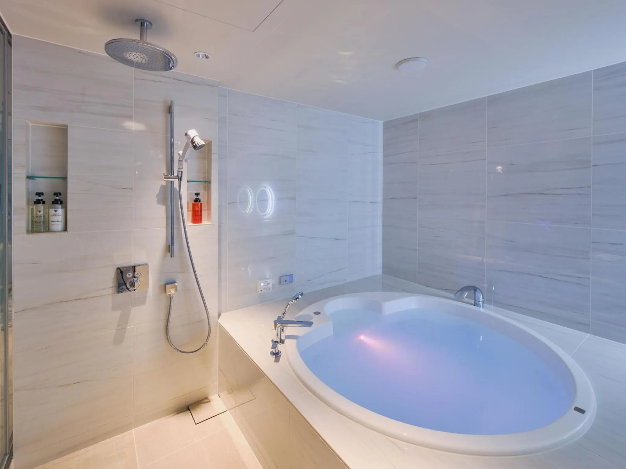 Spa and wellness centre/facilities in Villa Fontaine Grand Osaka Umeda