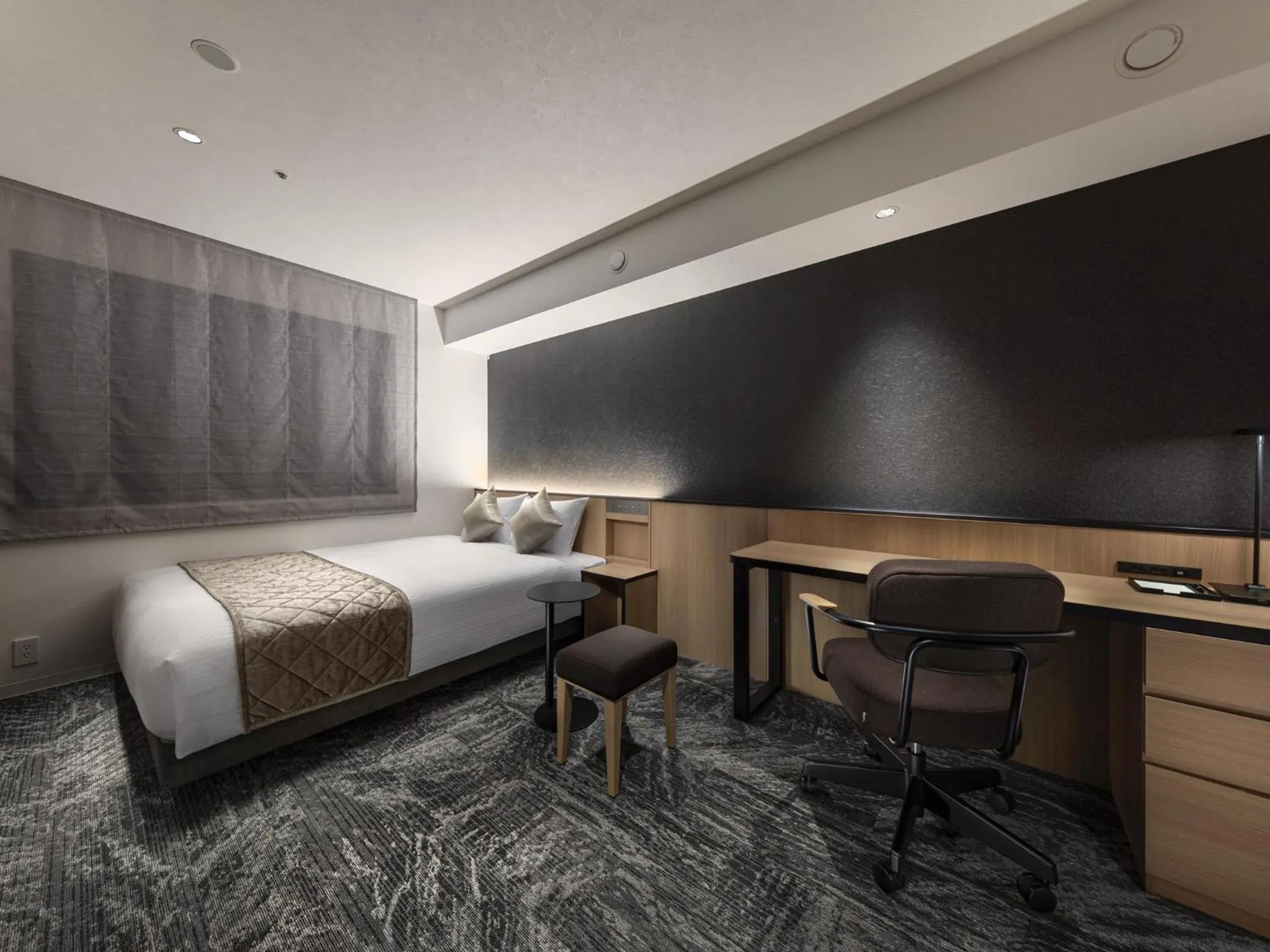 Photo of the whole room, Bed in Villa Fontaine Grand Osaka Umeda