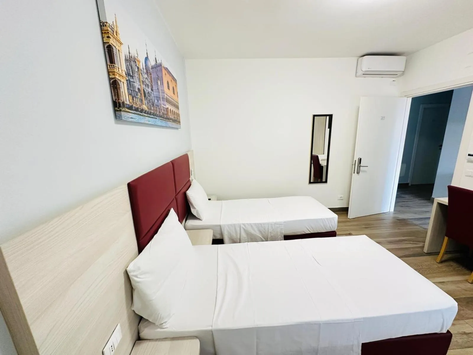 Bedroom, Bed in Venice Hub