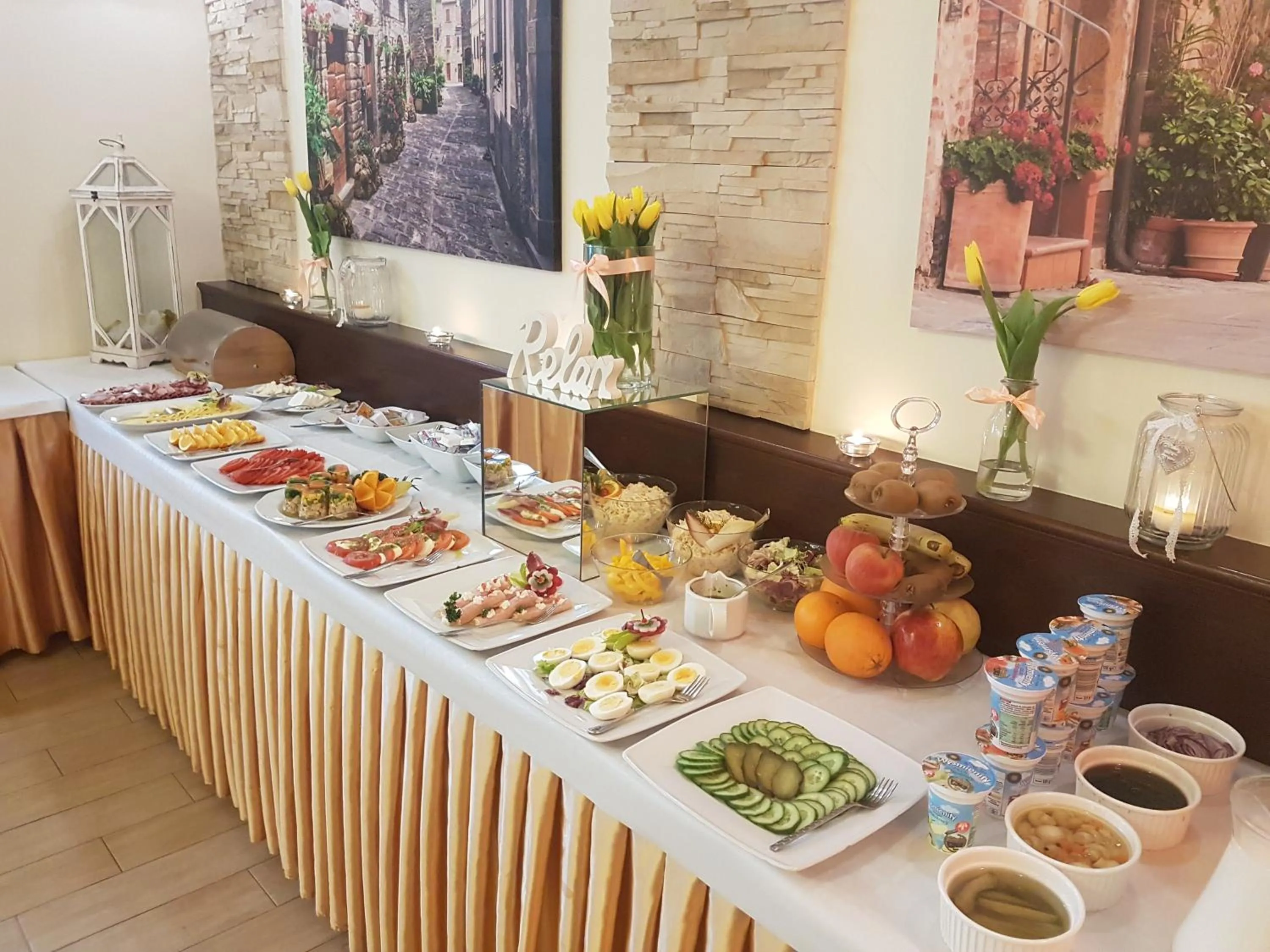 Buffet breakfast in Hotel Relax