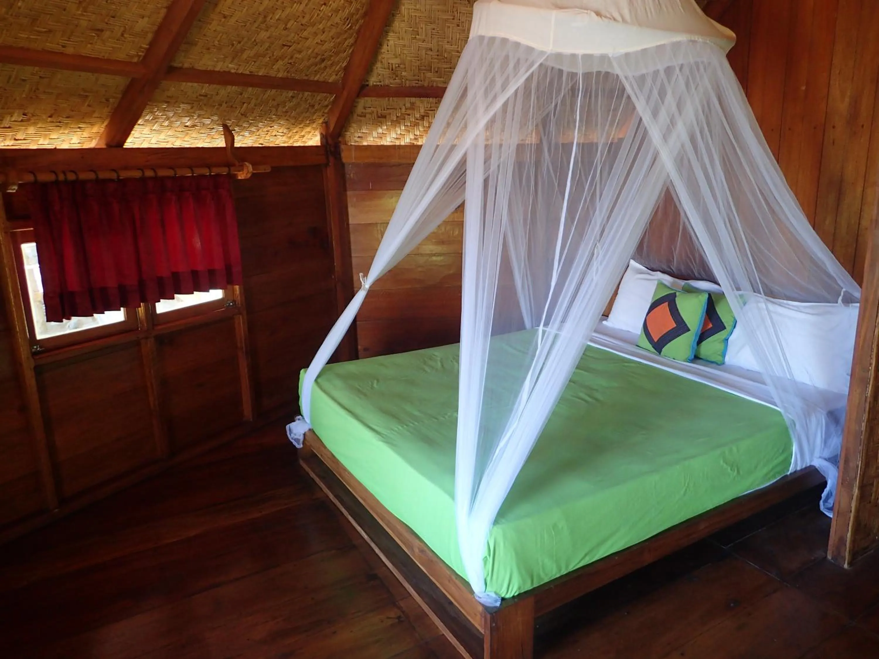 Bedroom, Bed in Waecicu Eden Beach Hotel