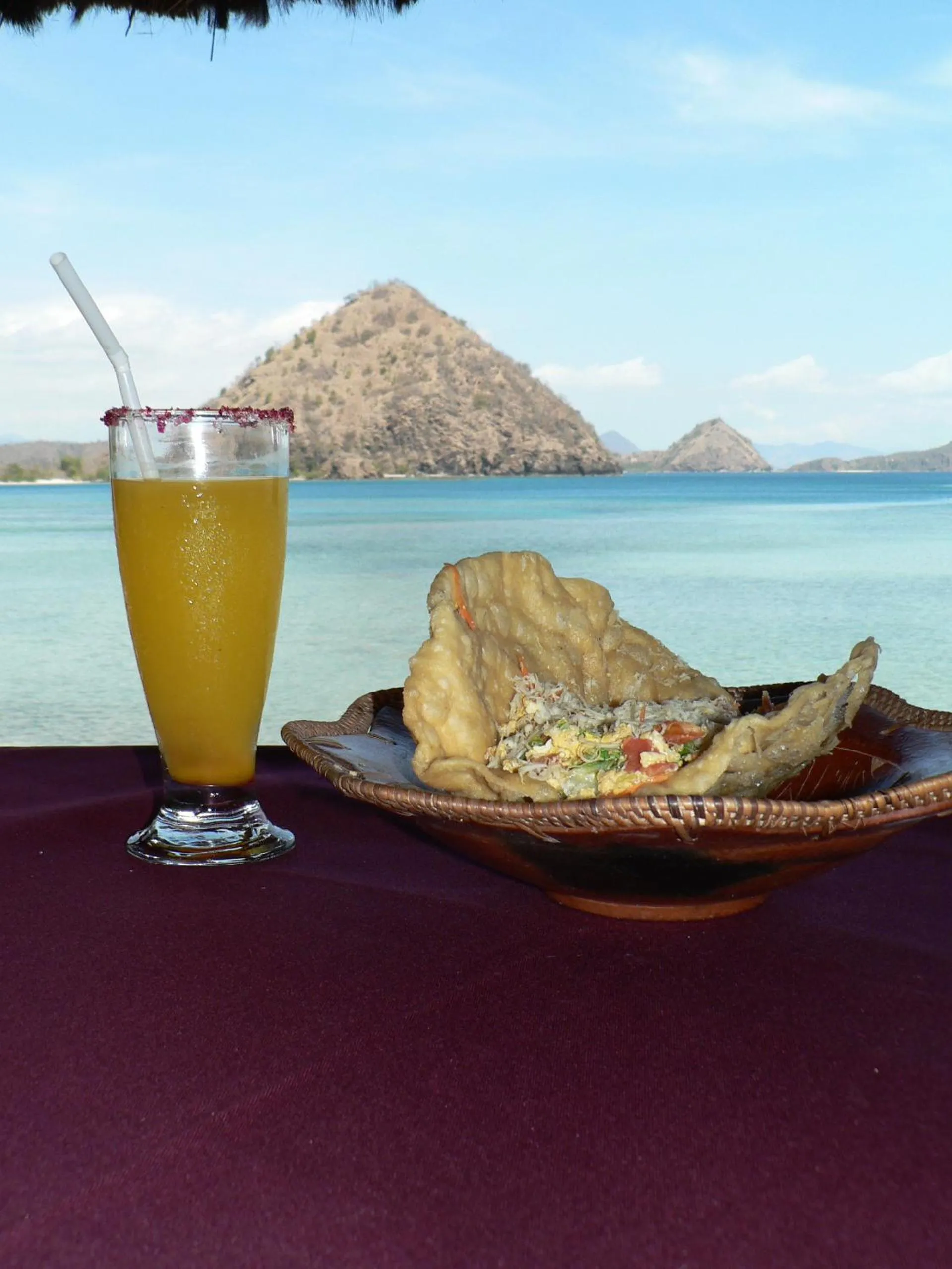 Restaurant/places to eat in Waecicu Eden Beach Hotel