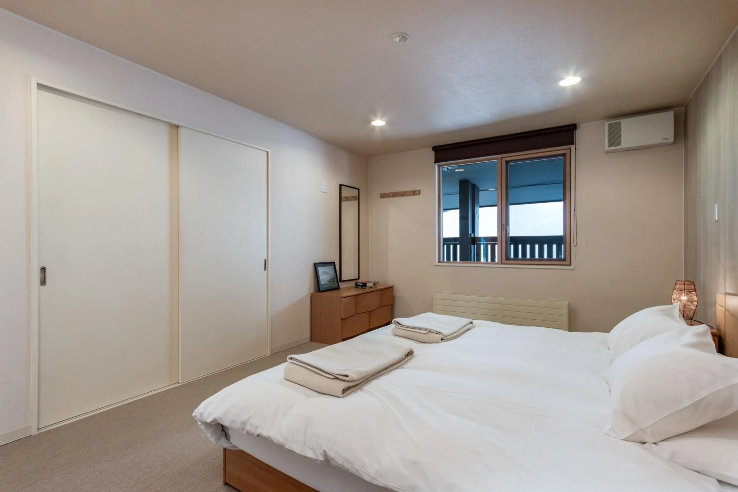 Bedroom, Bed in Gondola Chalet by H2 Life