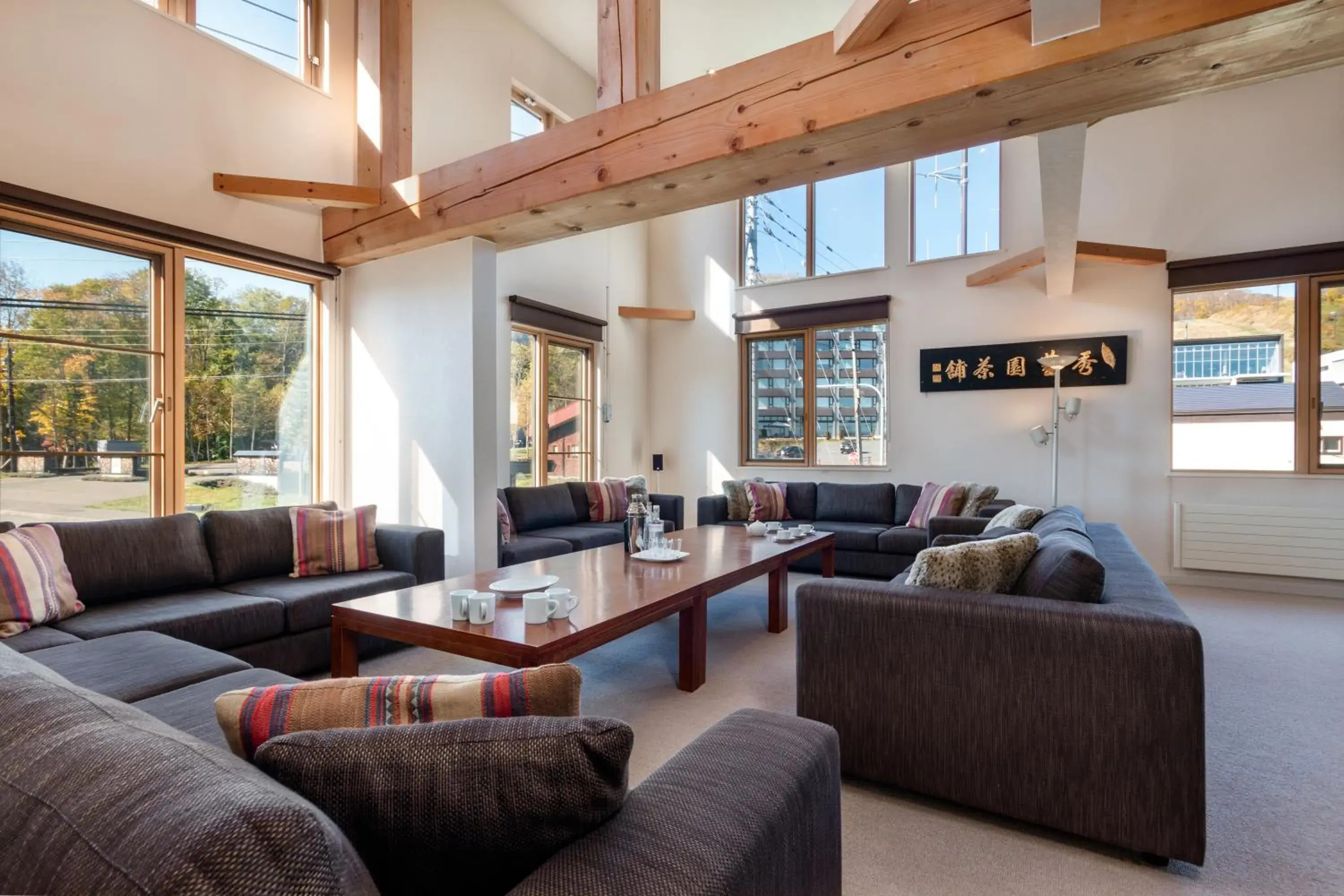 Gondola Chalet by H2 Life Gondola Chalet by H2 Life