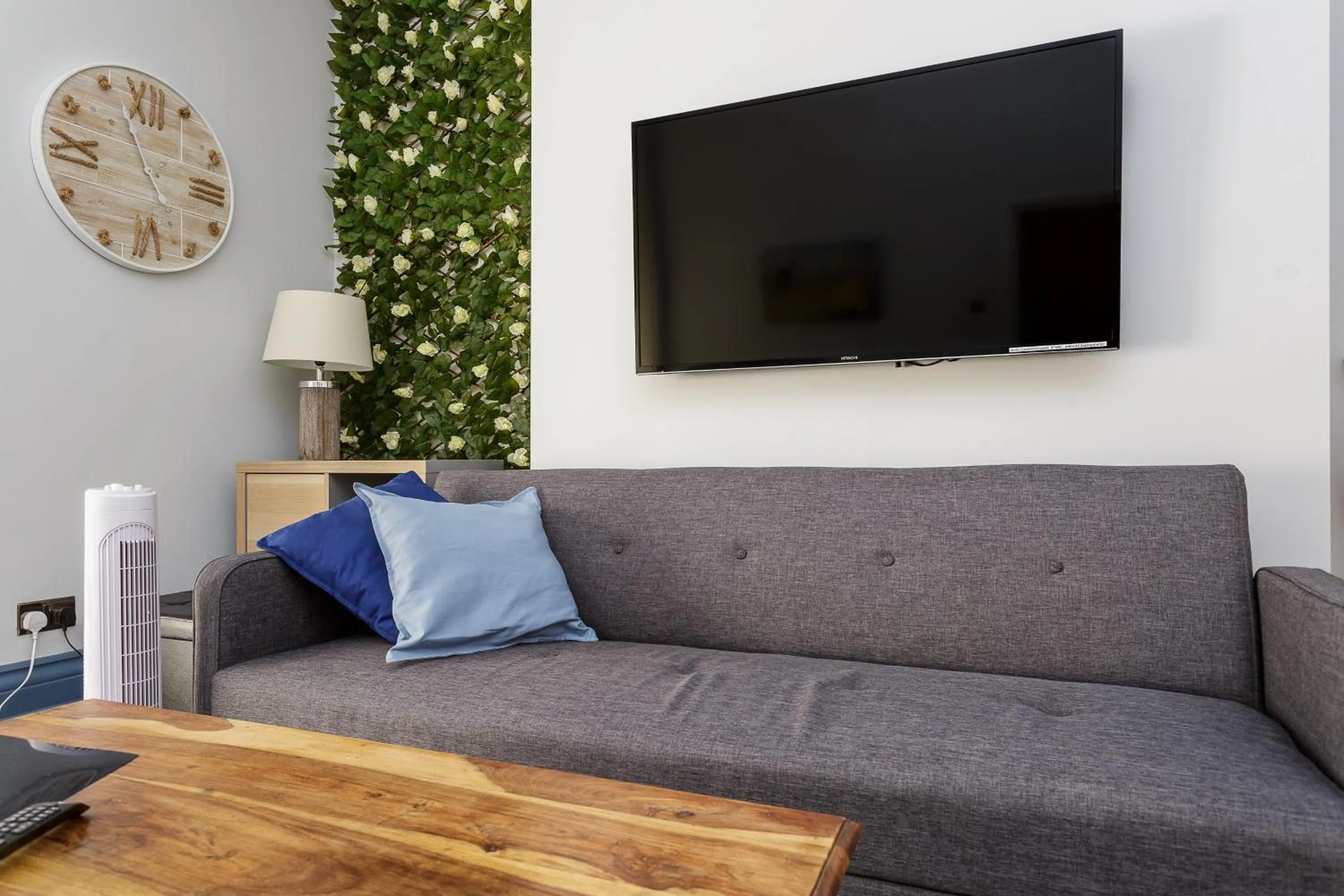 Living room in Cormorant PLACE LUXURY PAD