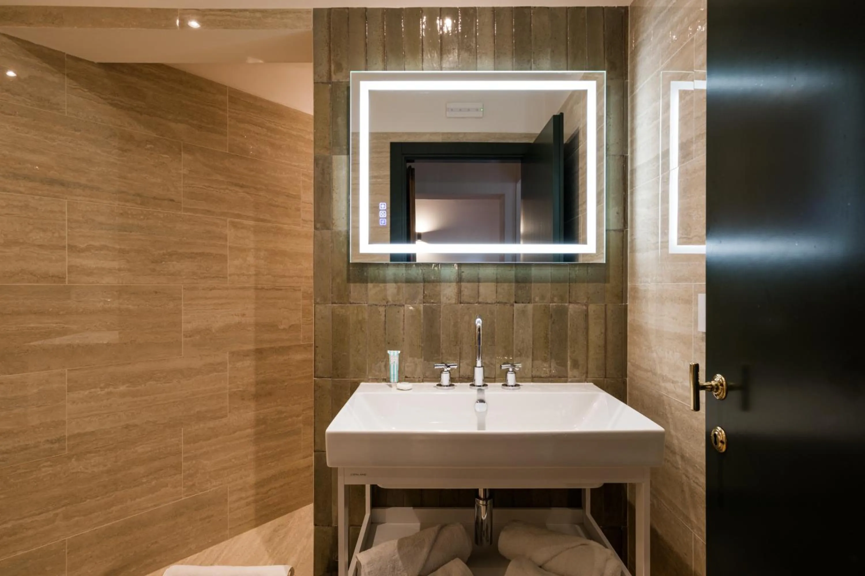 Bathroom in Borgo San Vincenzo