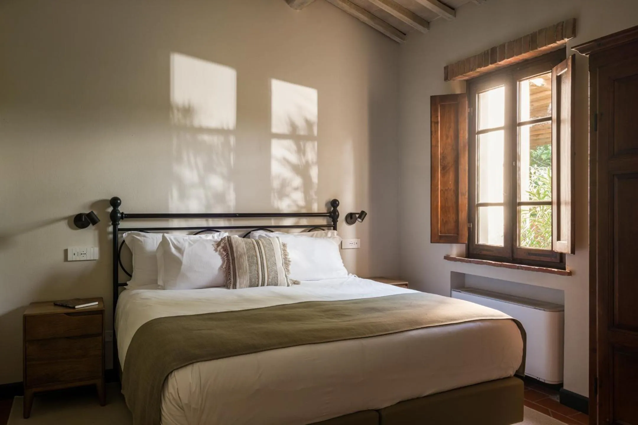 Bedroom, Bed in Borgo San Vincenzo