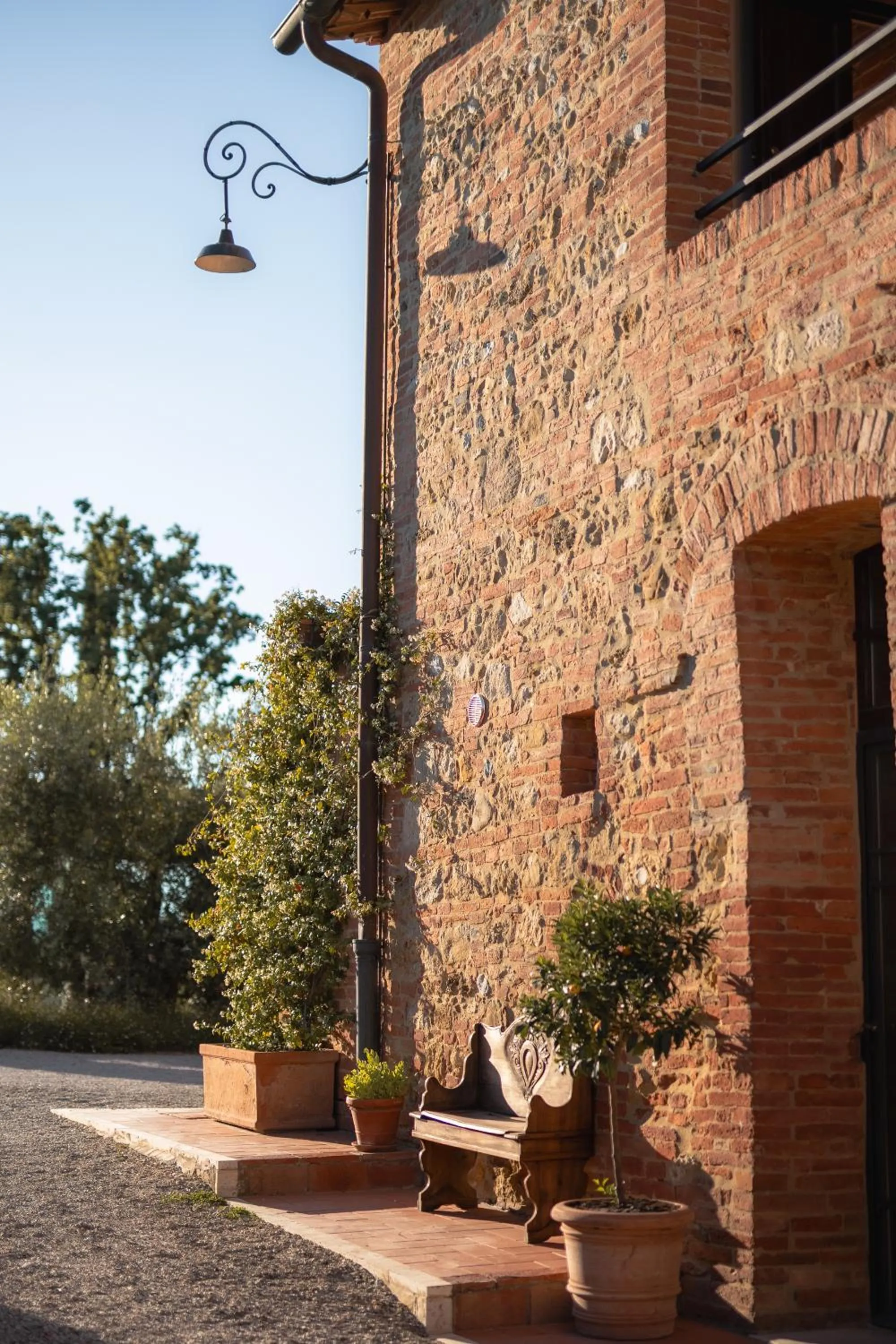 Property building in Borgo San Vincenzo