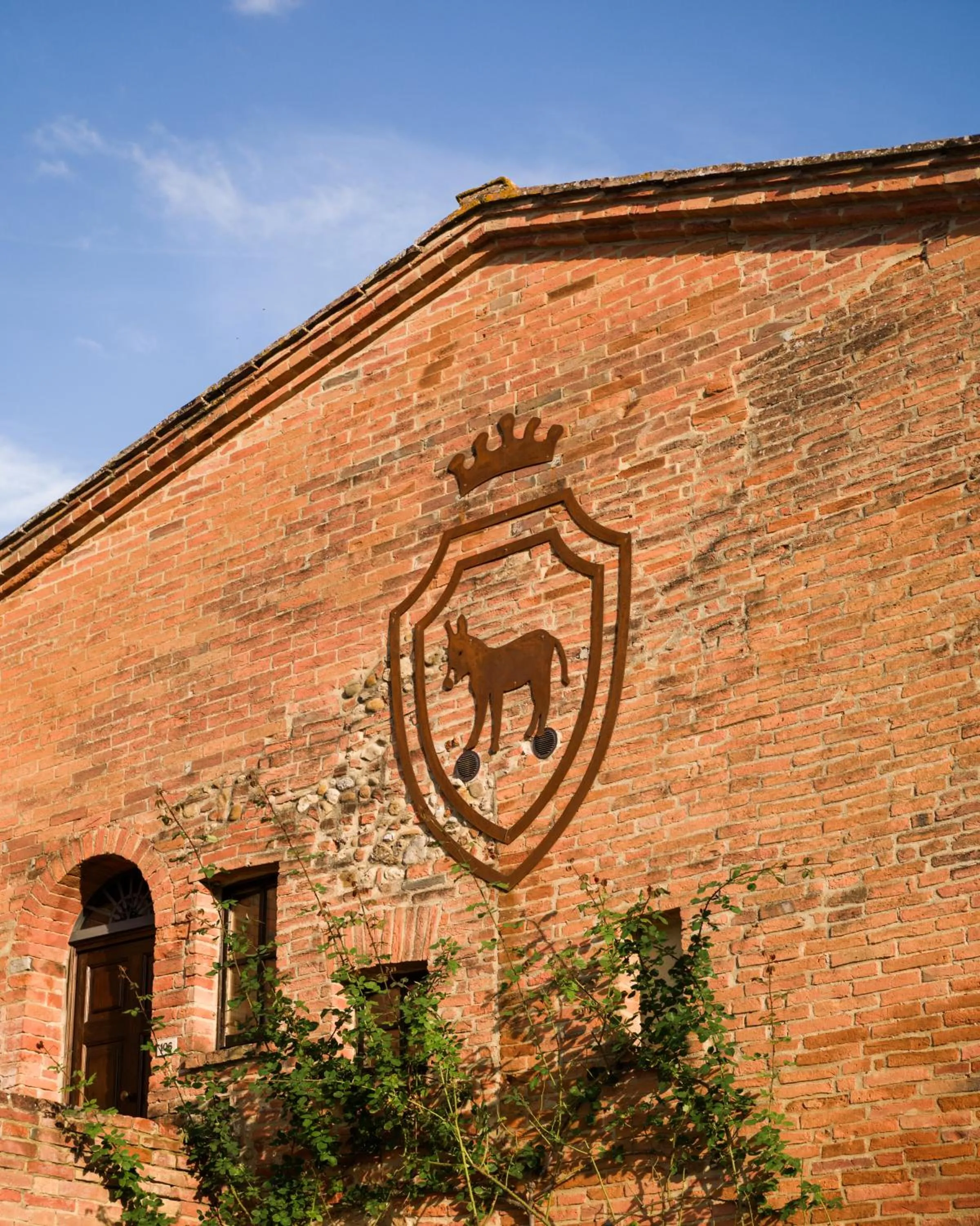 Property building in Borgo San Vincenzo