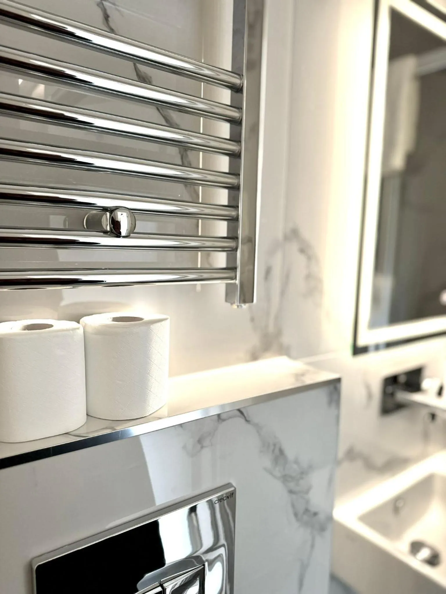 Bathroom in Victoria Studios