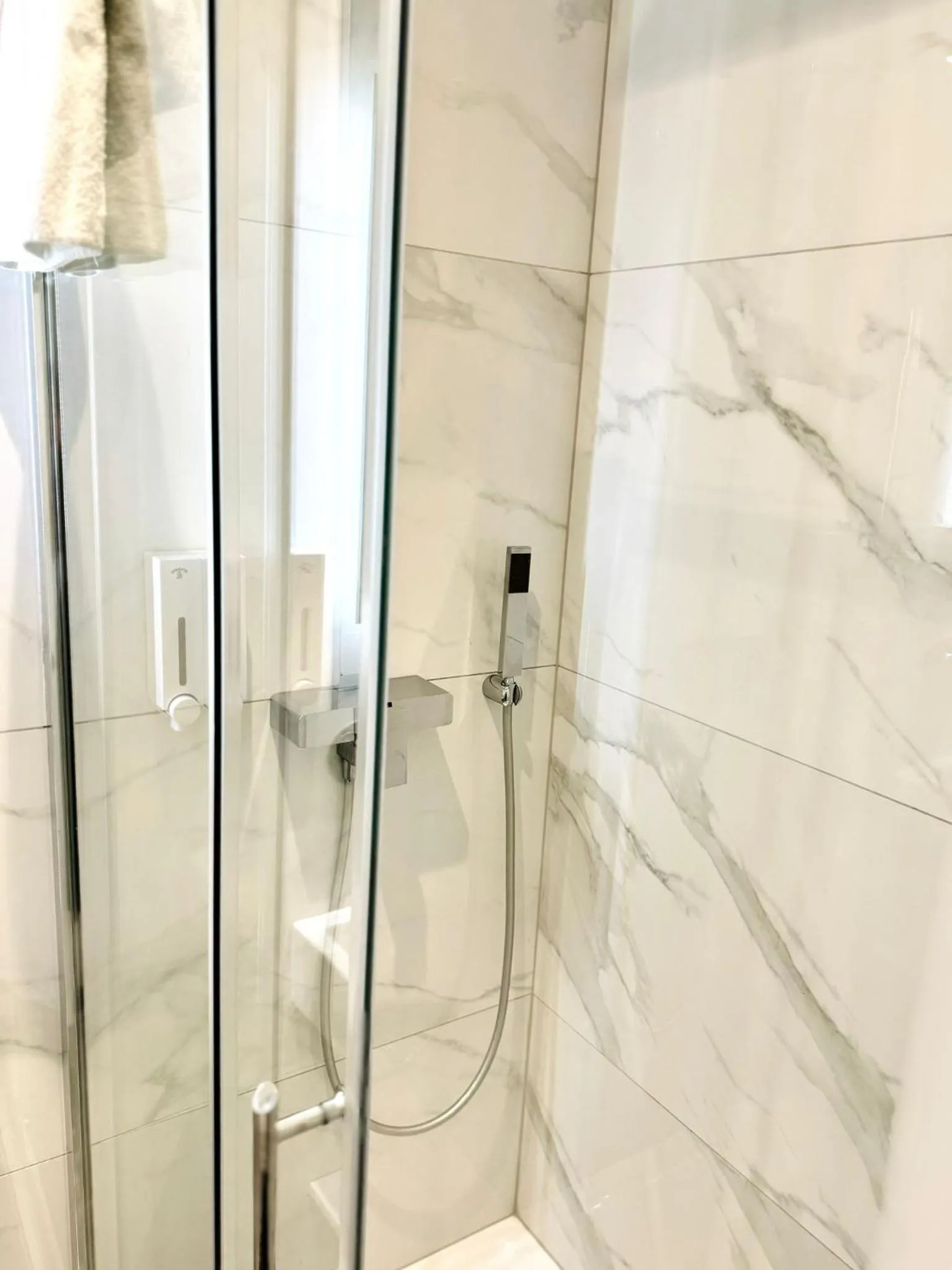 Shower in Victoria Studios