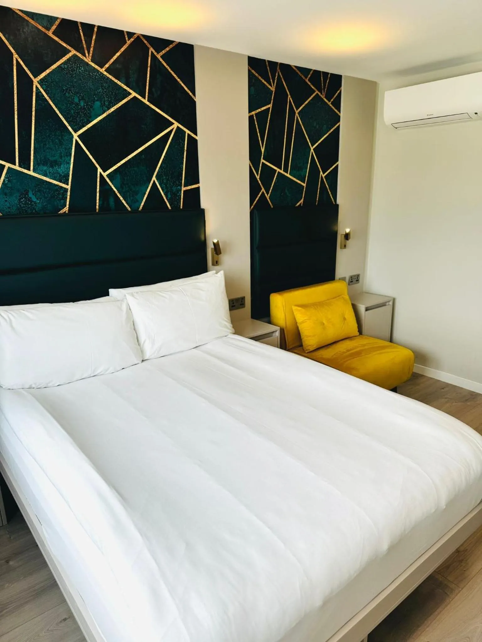 Bed in Victoria Studios