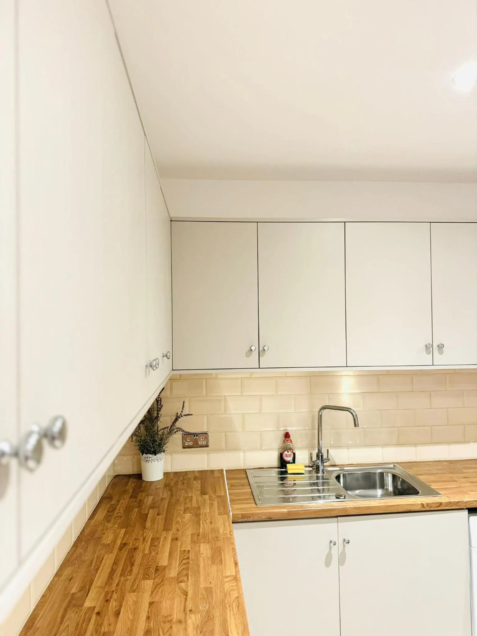 kitchen in Victoria Studios