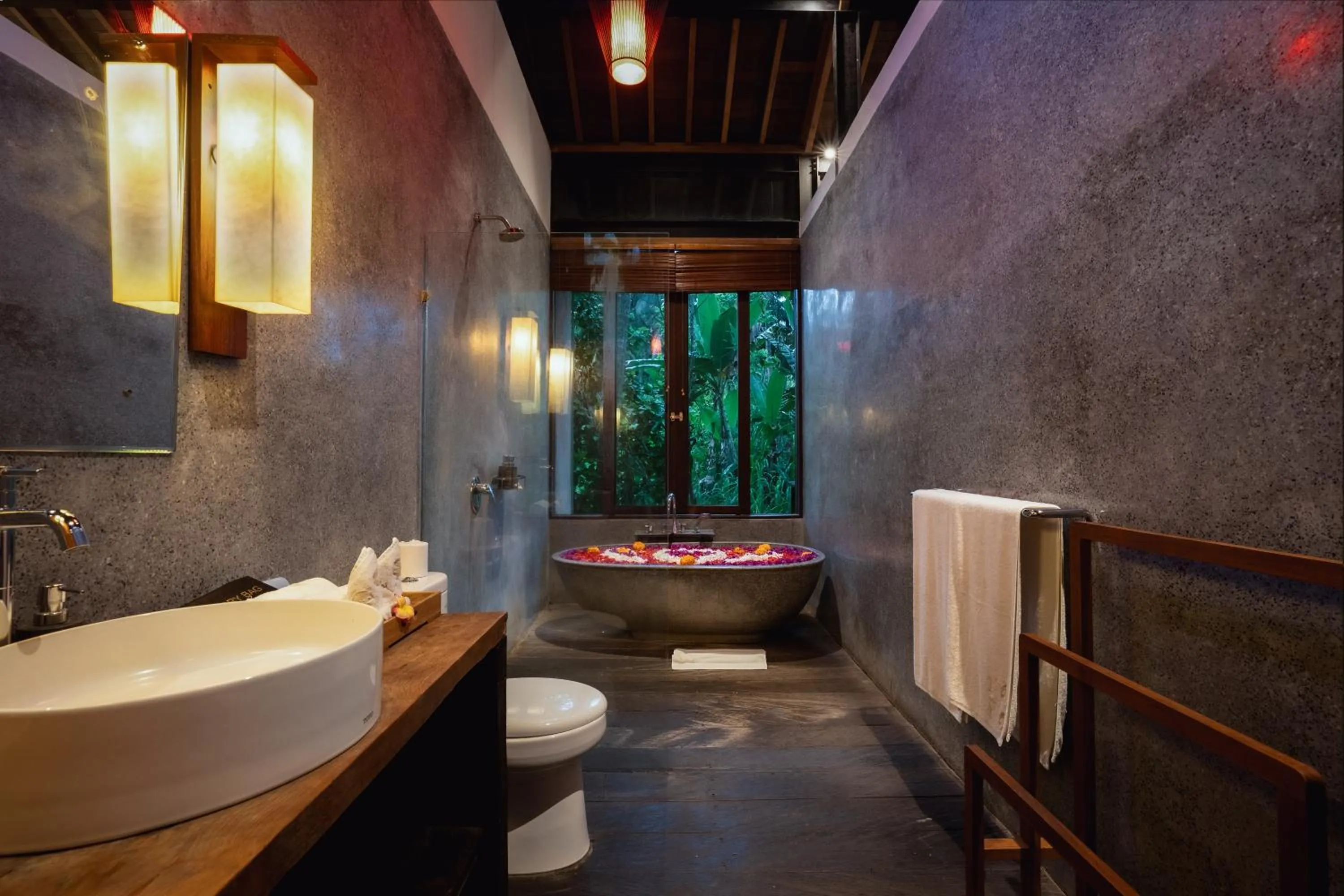 Bathroom in Surya Kembar Villas