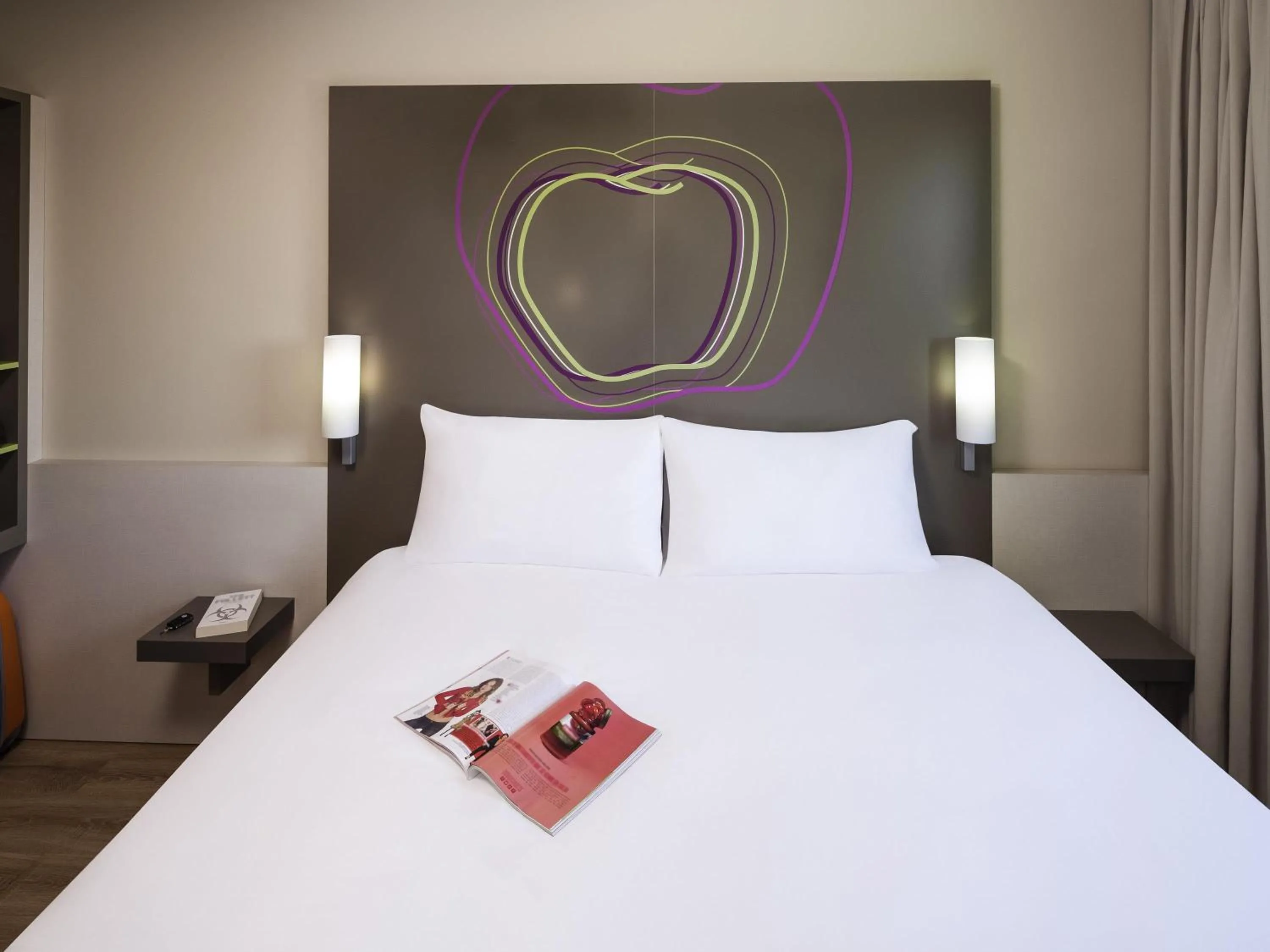 Bedroom, Bed in Hotel Ibis Styles Lleida Torrefarrera