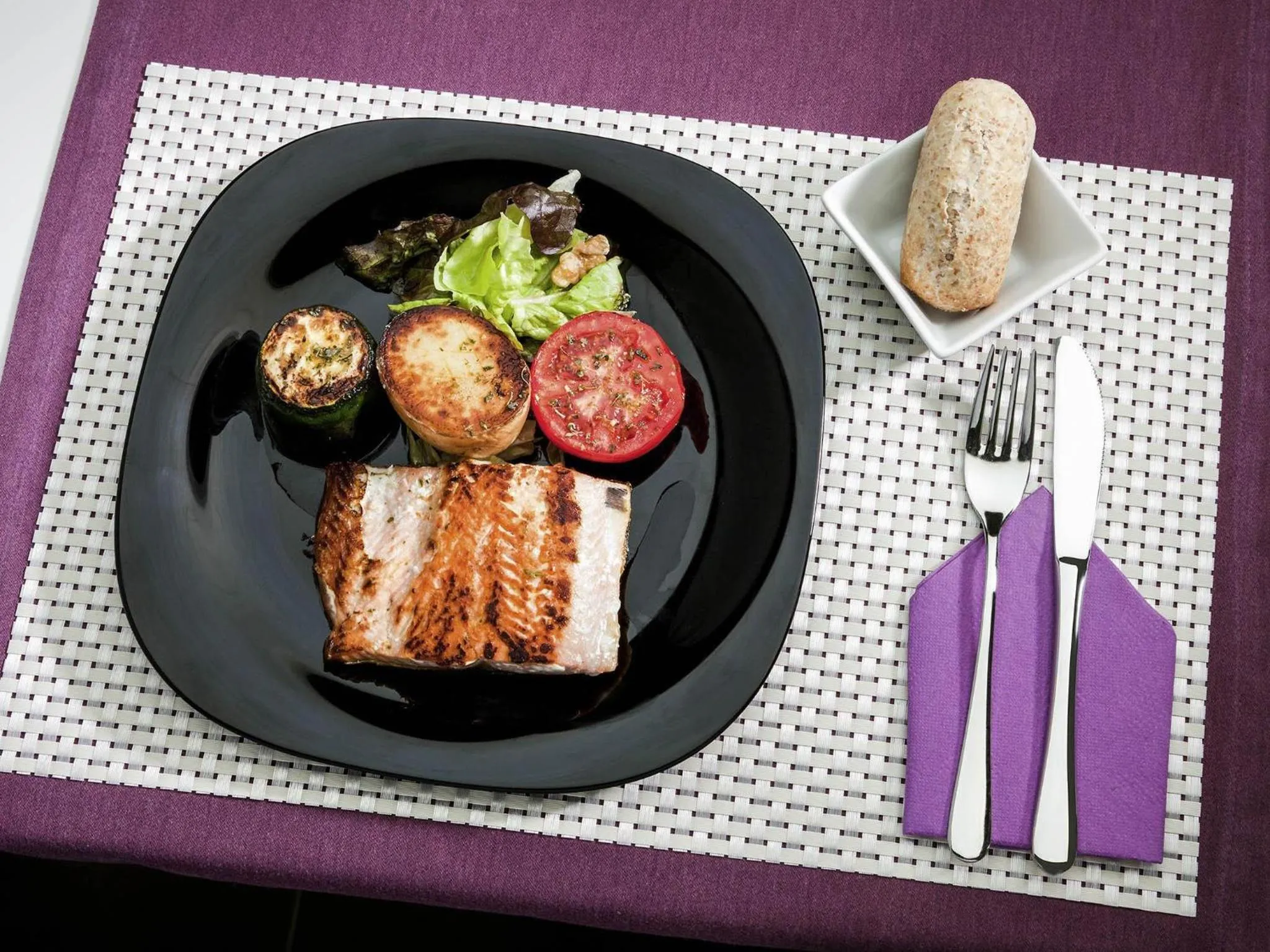 Restaurant/places to eat in Hotel Ibis Styles Lleida Torrefarrera